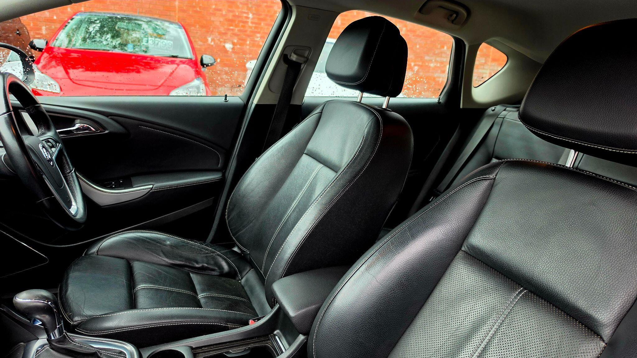 Vauxhall Astra - Image 15