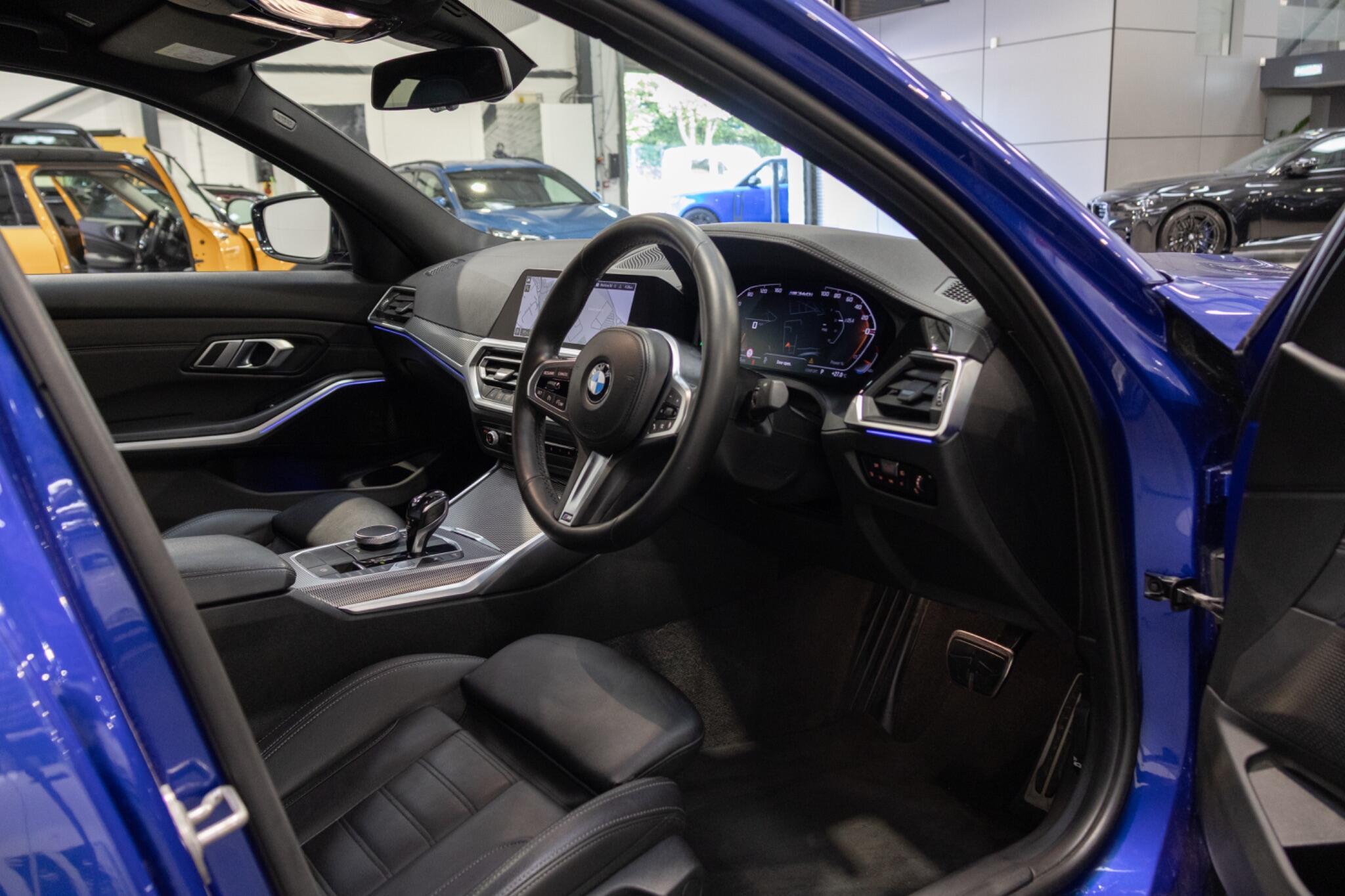 BMW 3 Series - Image 11