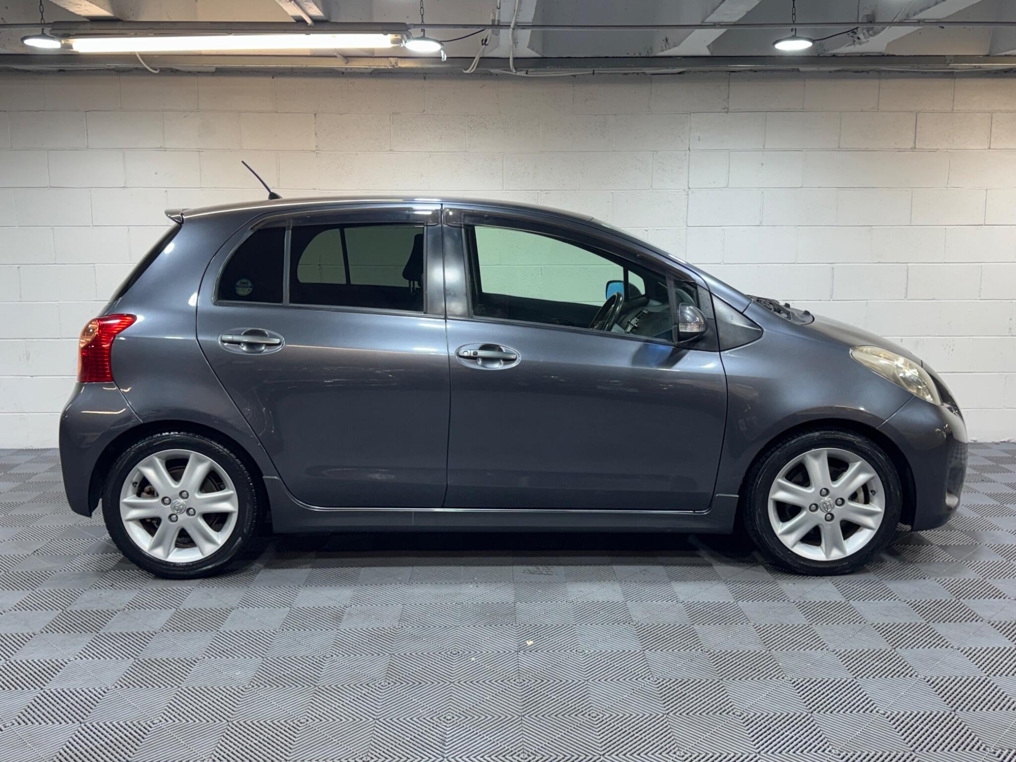Toyota Yaris - Image 5