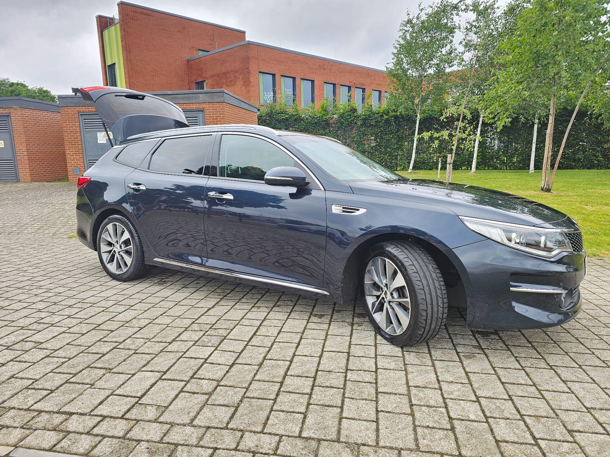 Kia Optima - Image 15