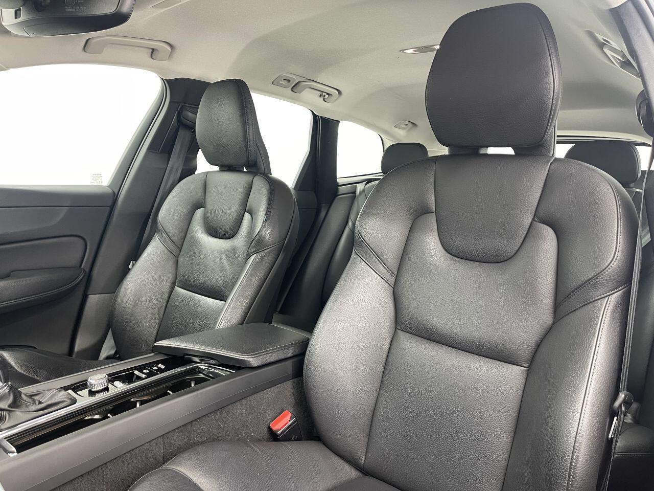 Volvo XC60 - Image 18