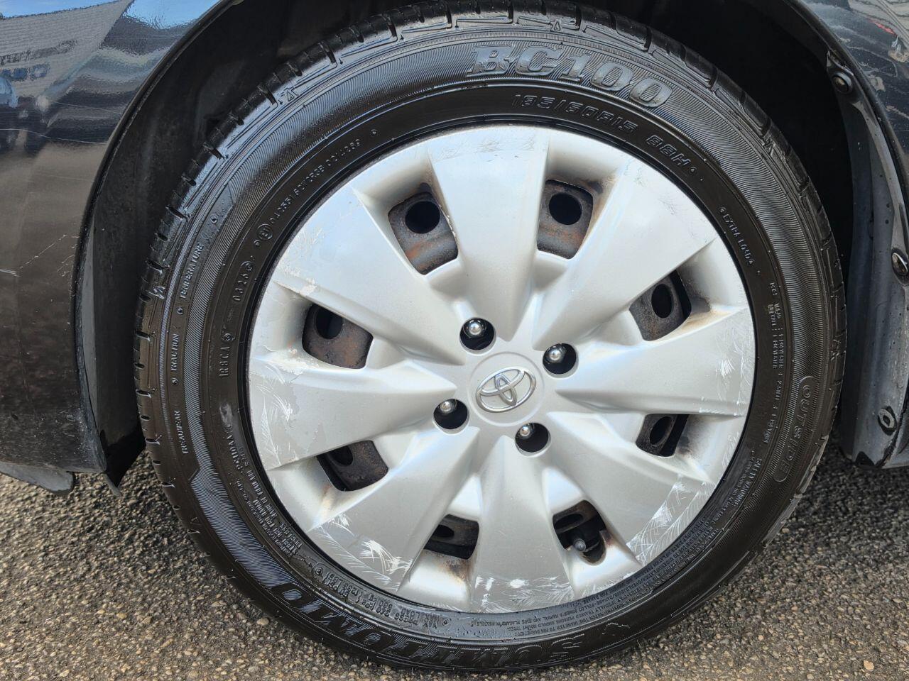 Toyota Yaris - Image 19