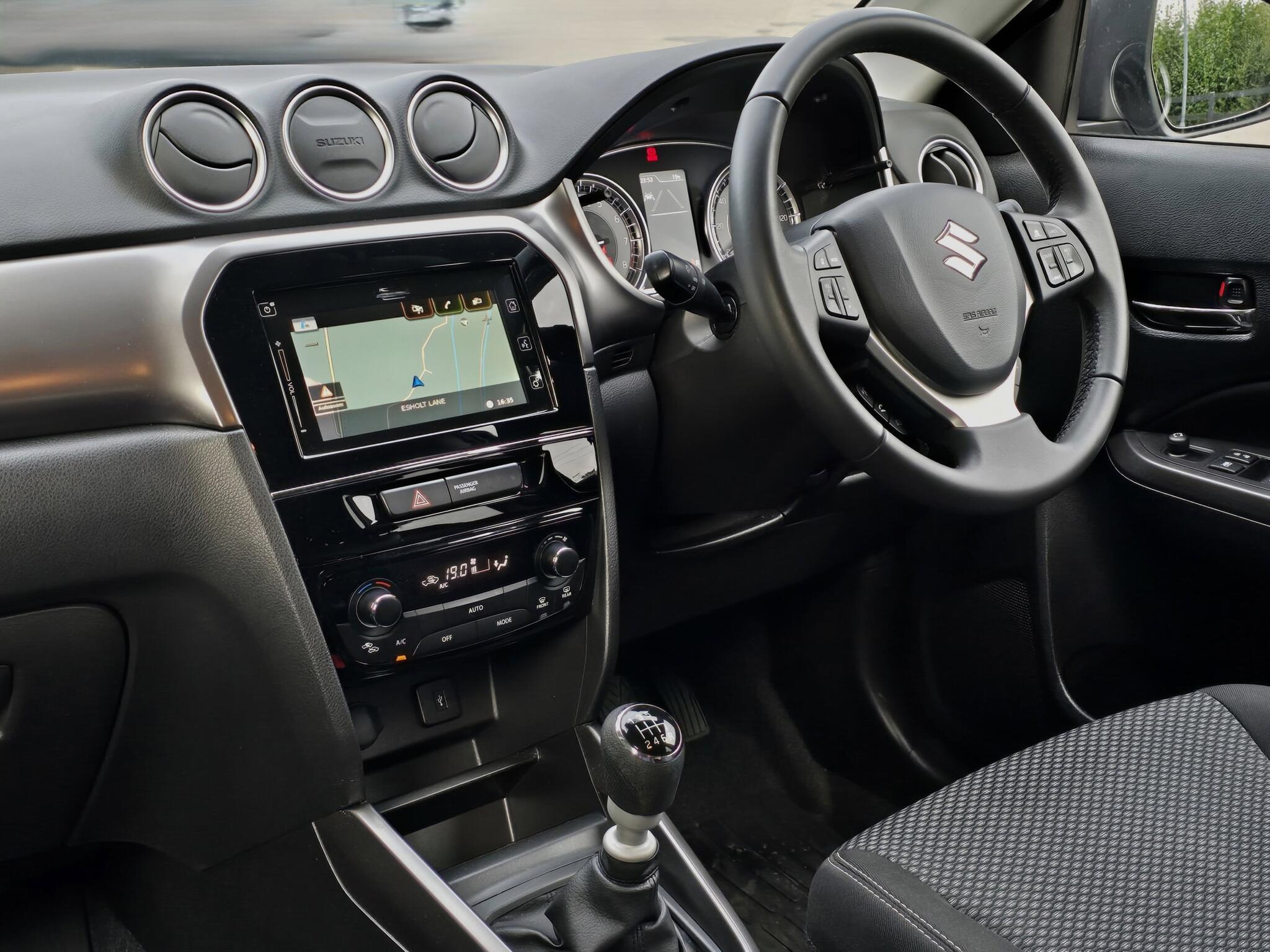 Suzuki Vitara - Image 2