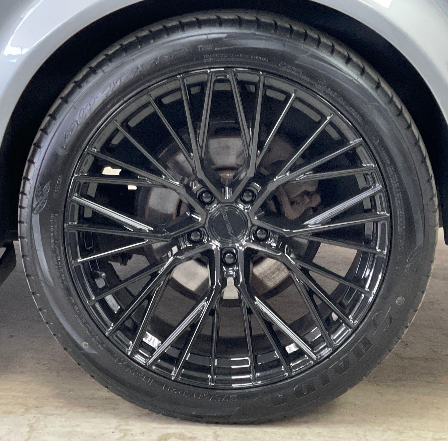 Volkswagen Transporter - Image 18