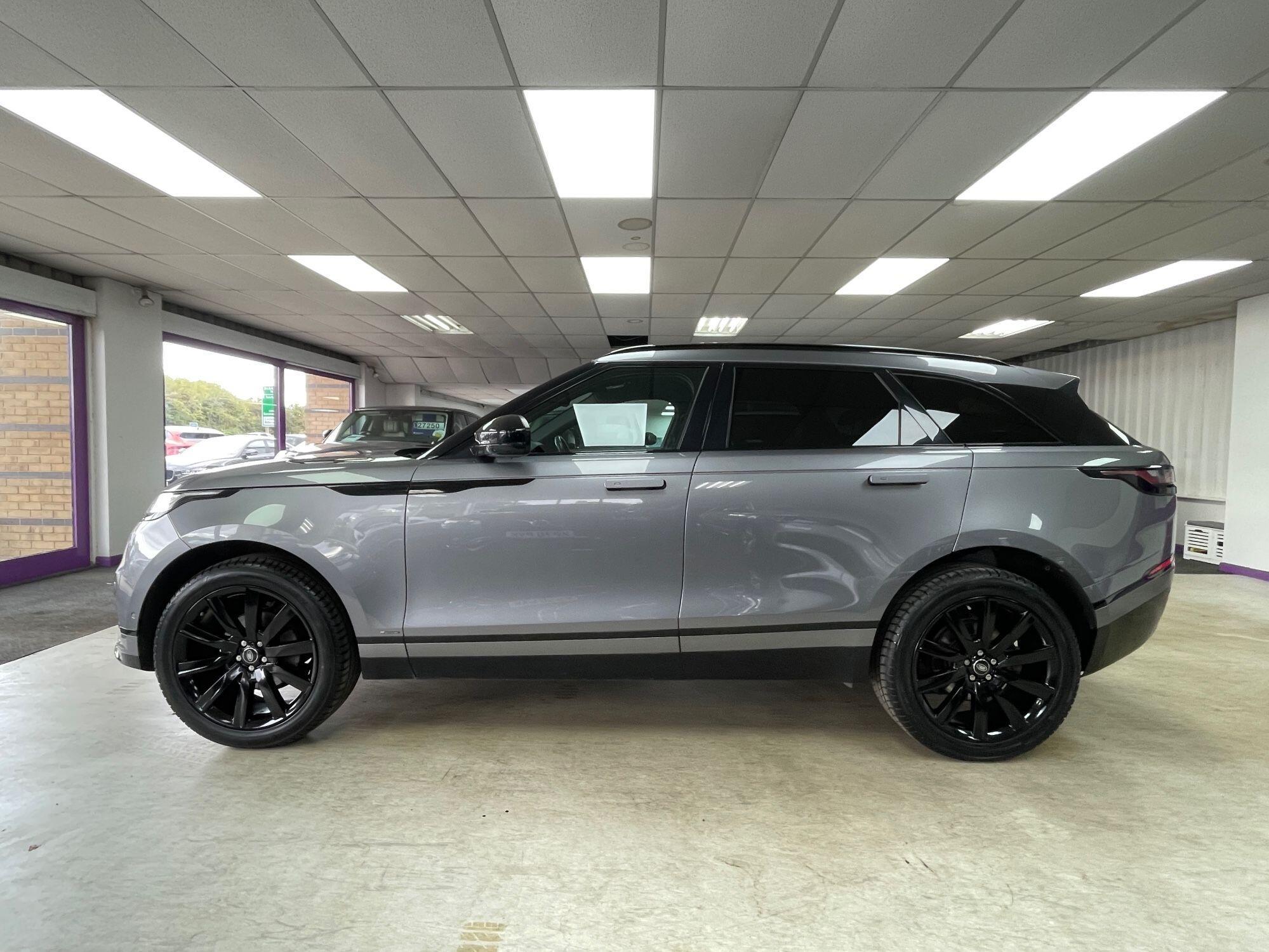 Land Rover Range Rover Velar - Image 13