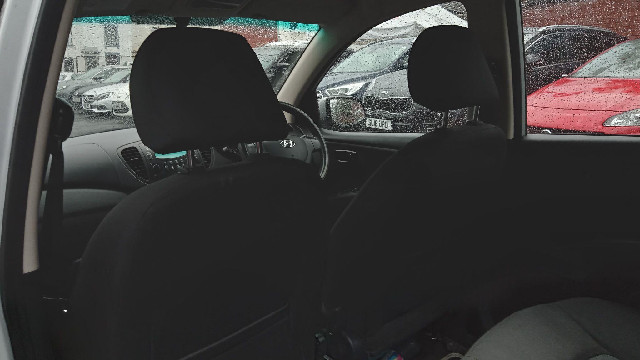 Hyundai i10 - Image 15