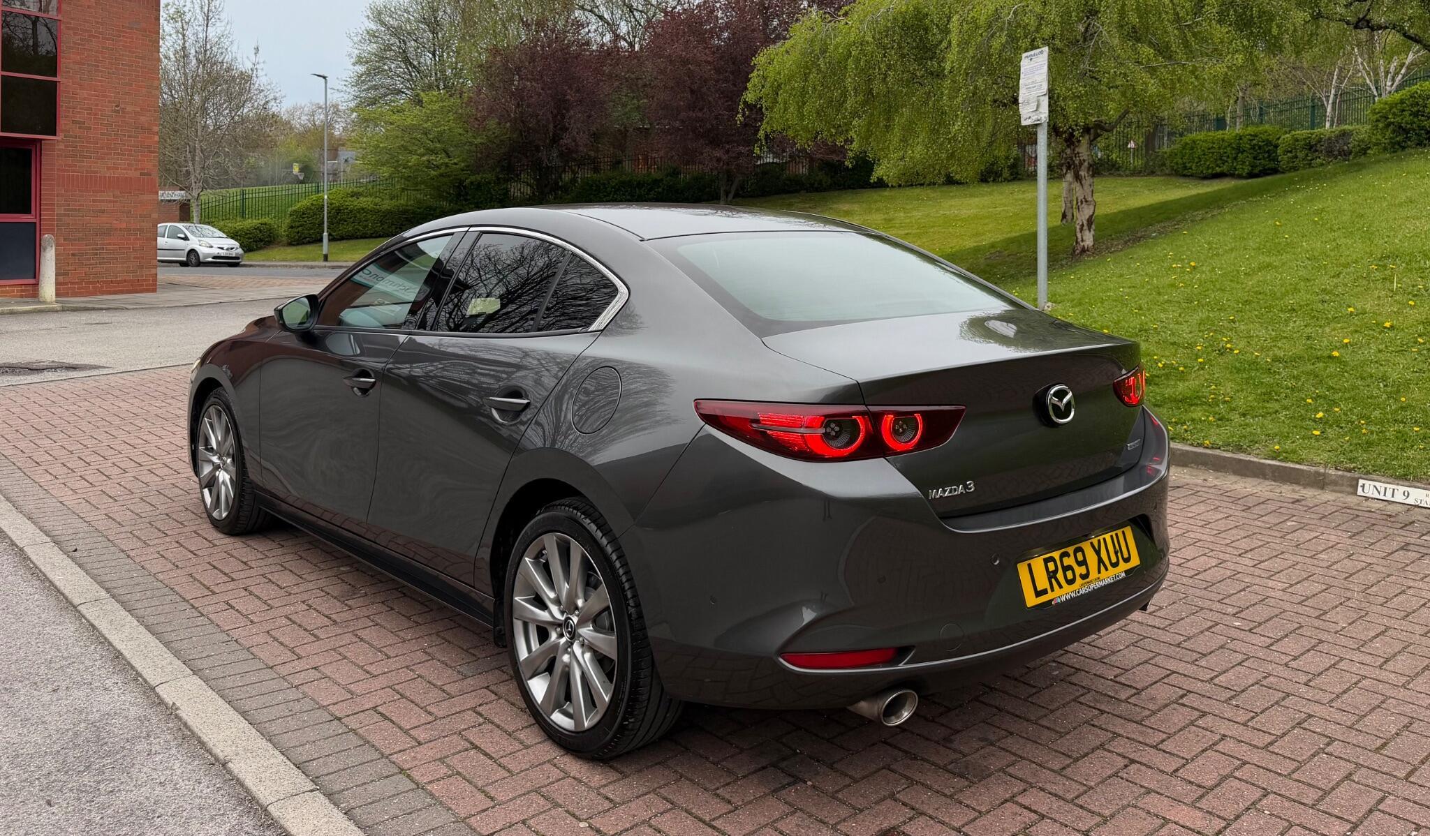 Mazda MAZDA3 - Image 7