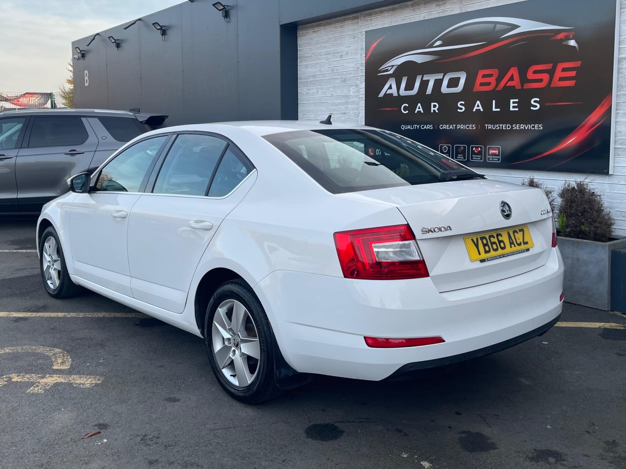 Skoda Octavia - Image 11