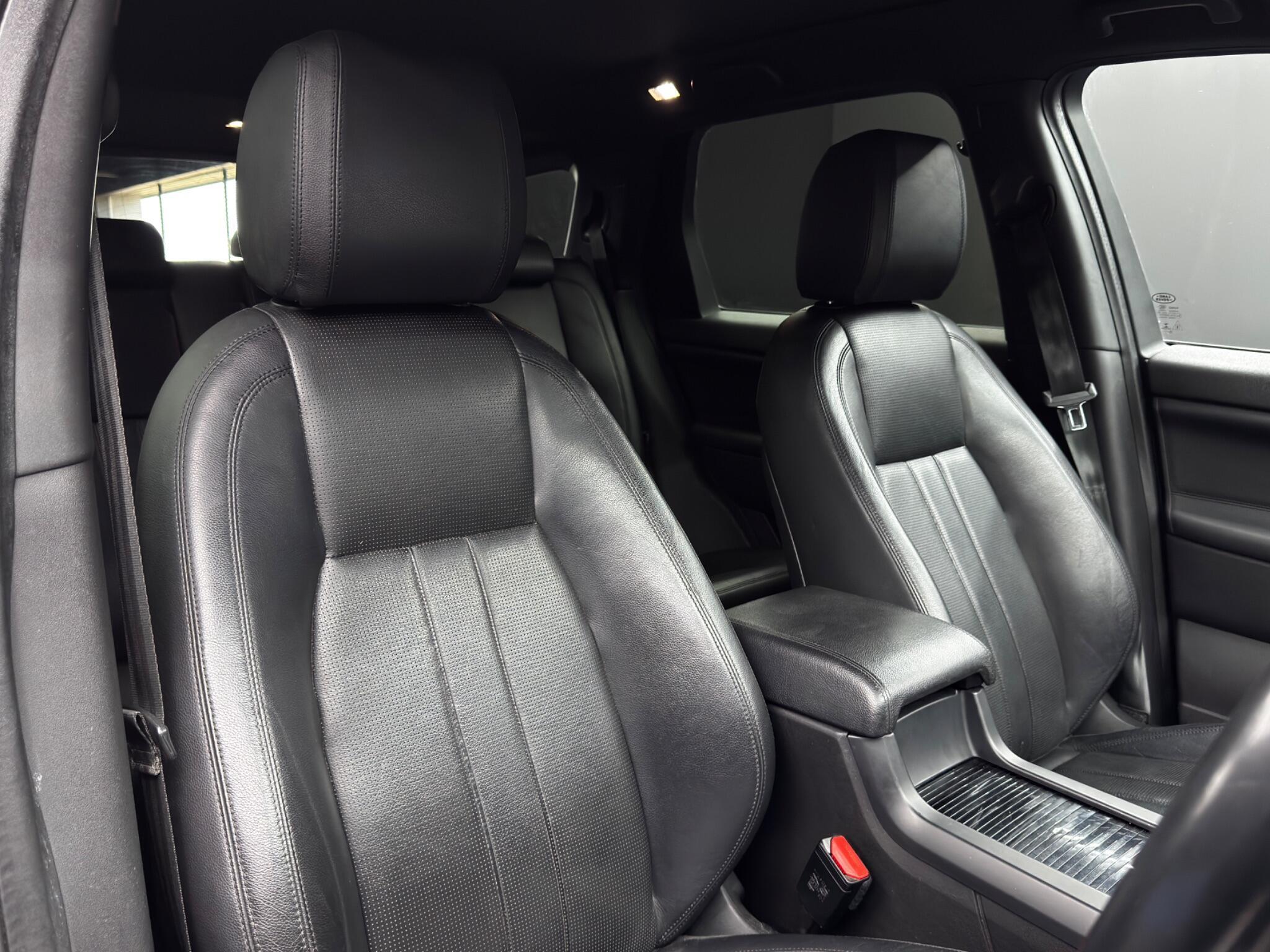 Land Rover DISCOVERY SPORT - Image 12