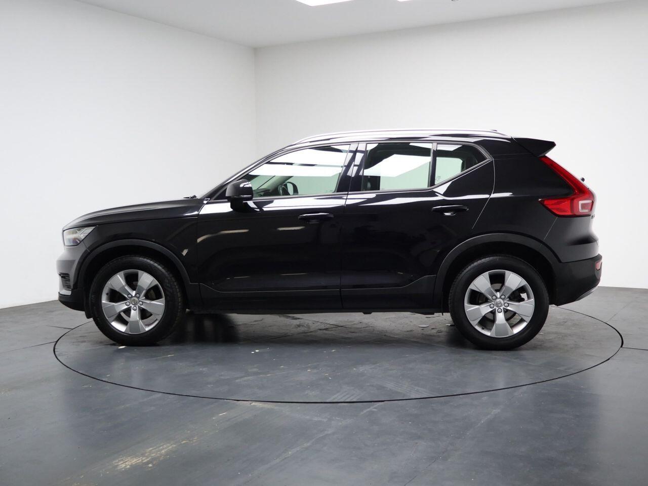 Volvo XC40 - Image 8
