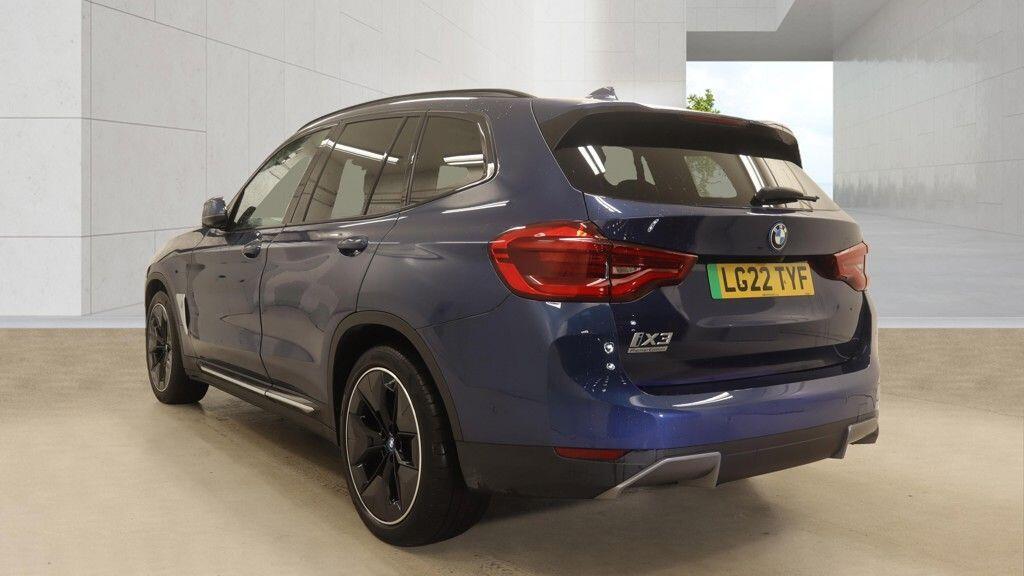 BMW iX3 - Image 4