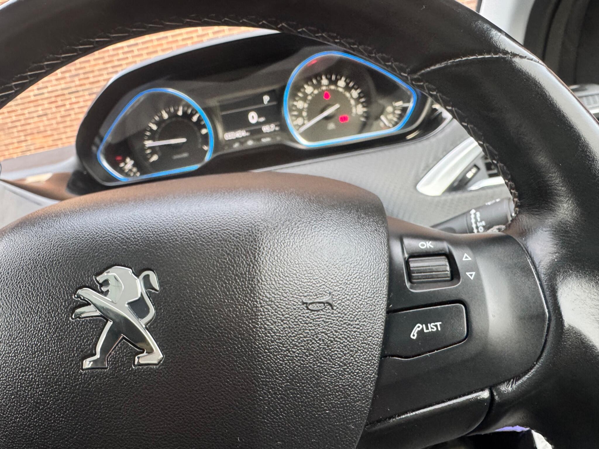 Peugeot 2008 - Image 49