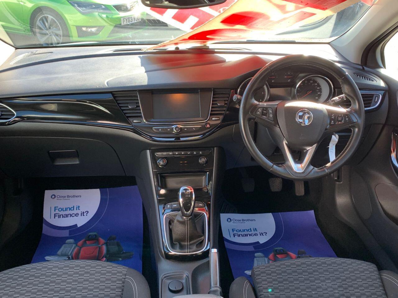 Vauxhall Astra - Image 14