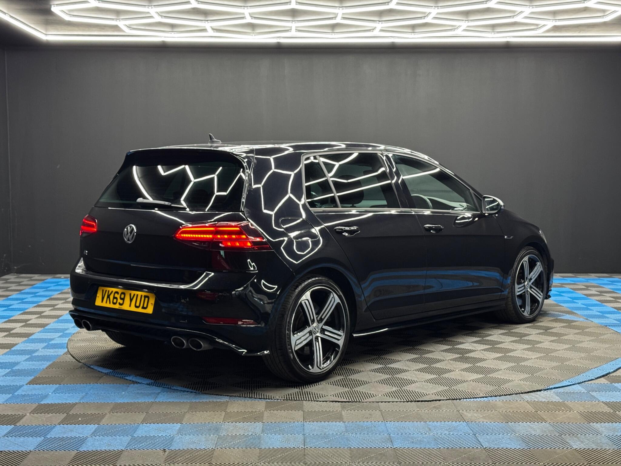 Volkswagen Golf - Image 5