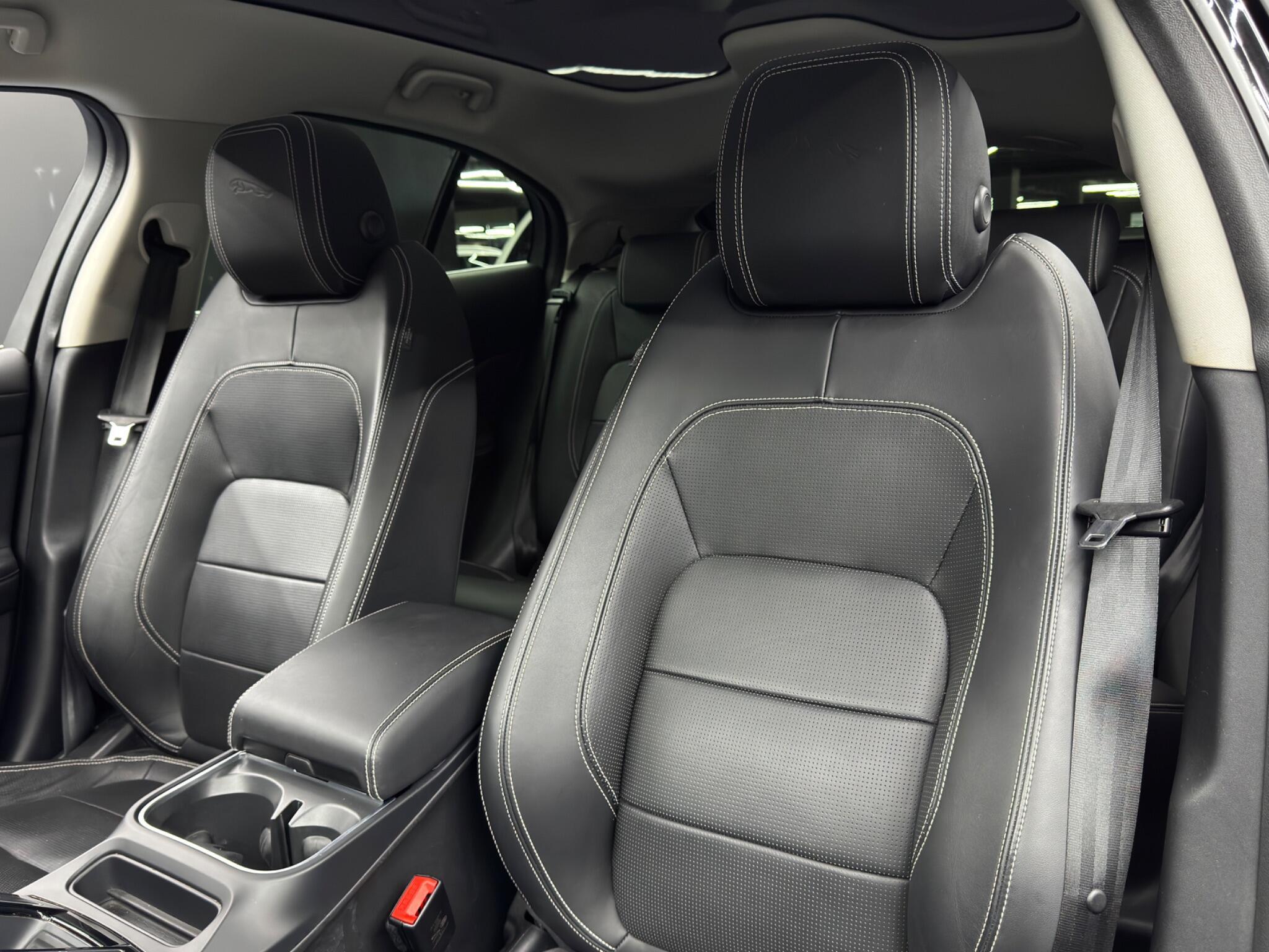 Jaguar I-Pace - Image 14