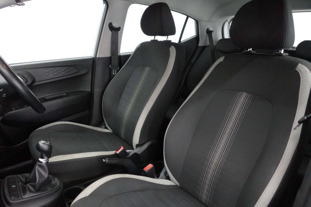 Hyundai i10 - Image 17