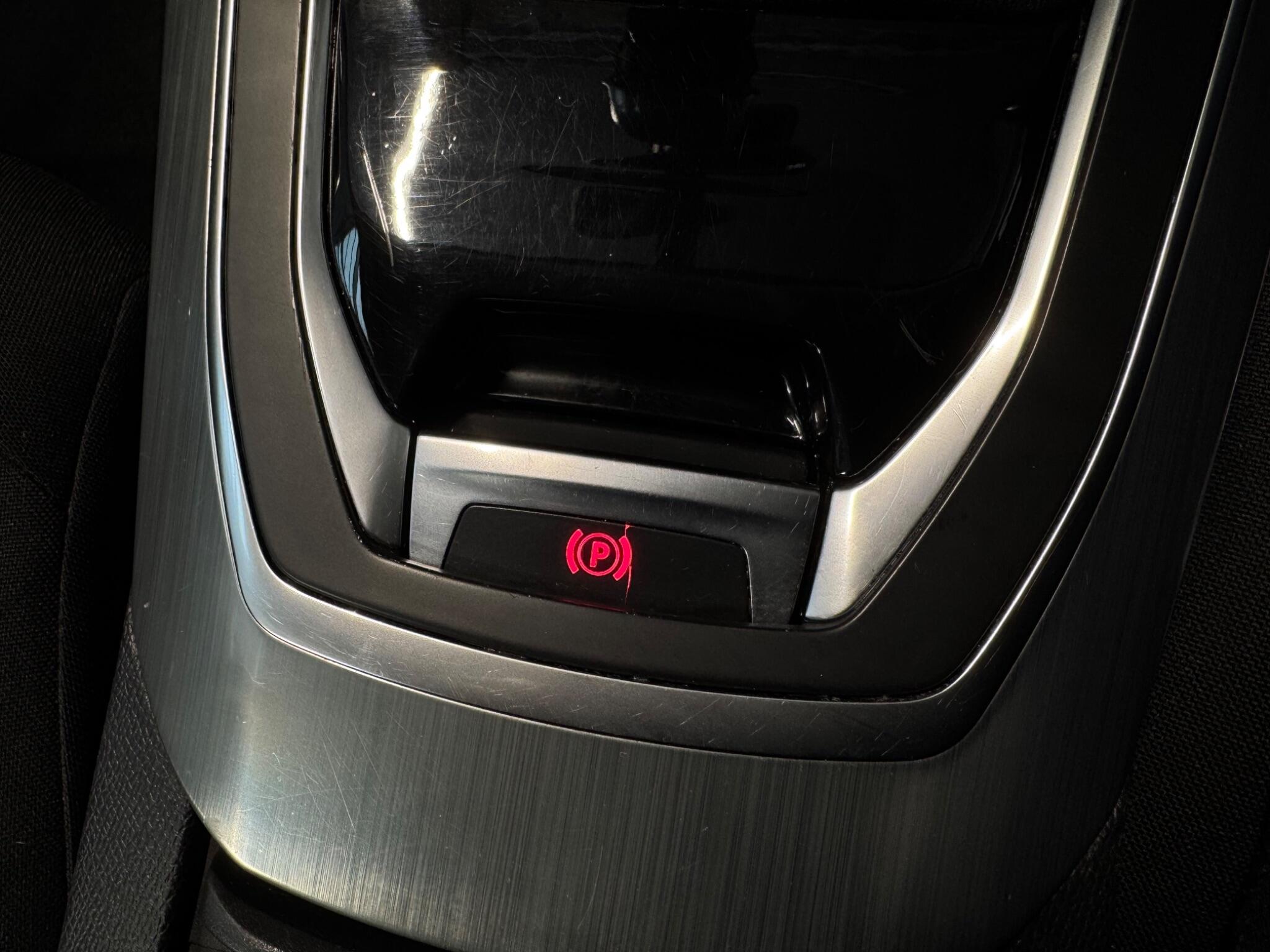 Peugeot 308 - Image 18