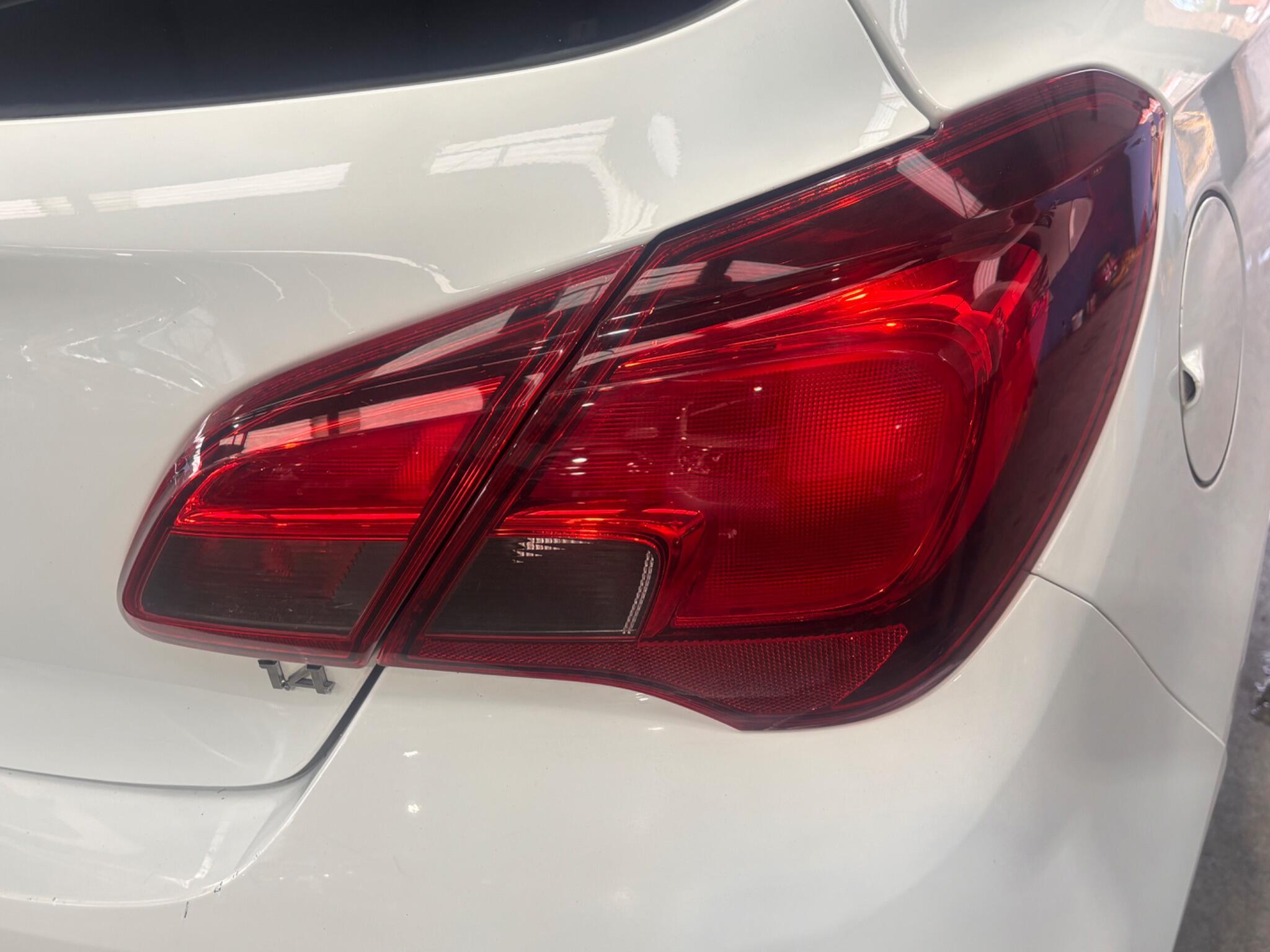 Vauxhall Corsa - Image 11