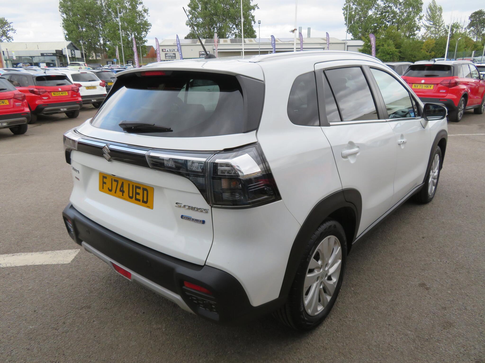 Suzuki S-Cross - Image 10