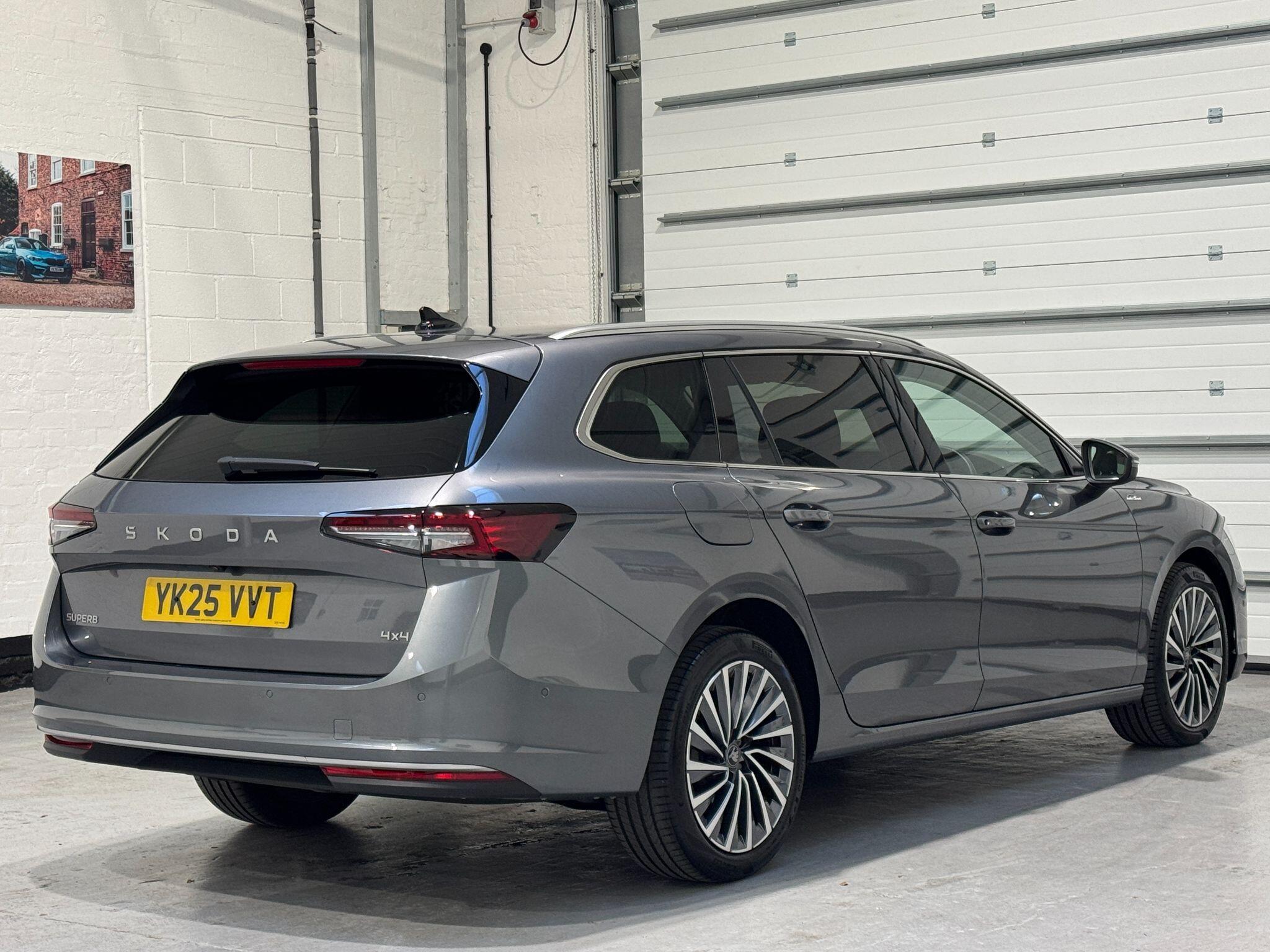 Skoda Superb - Image 11