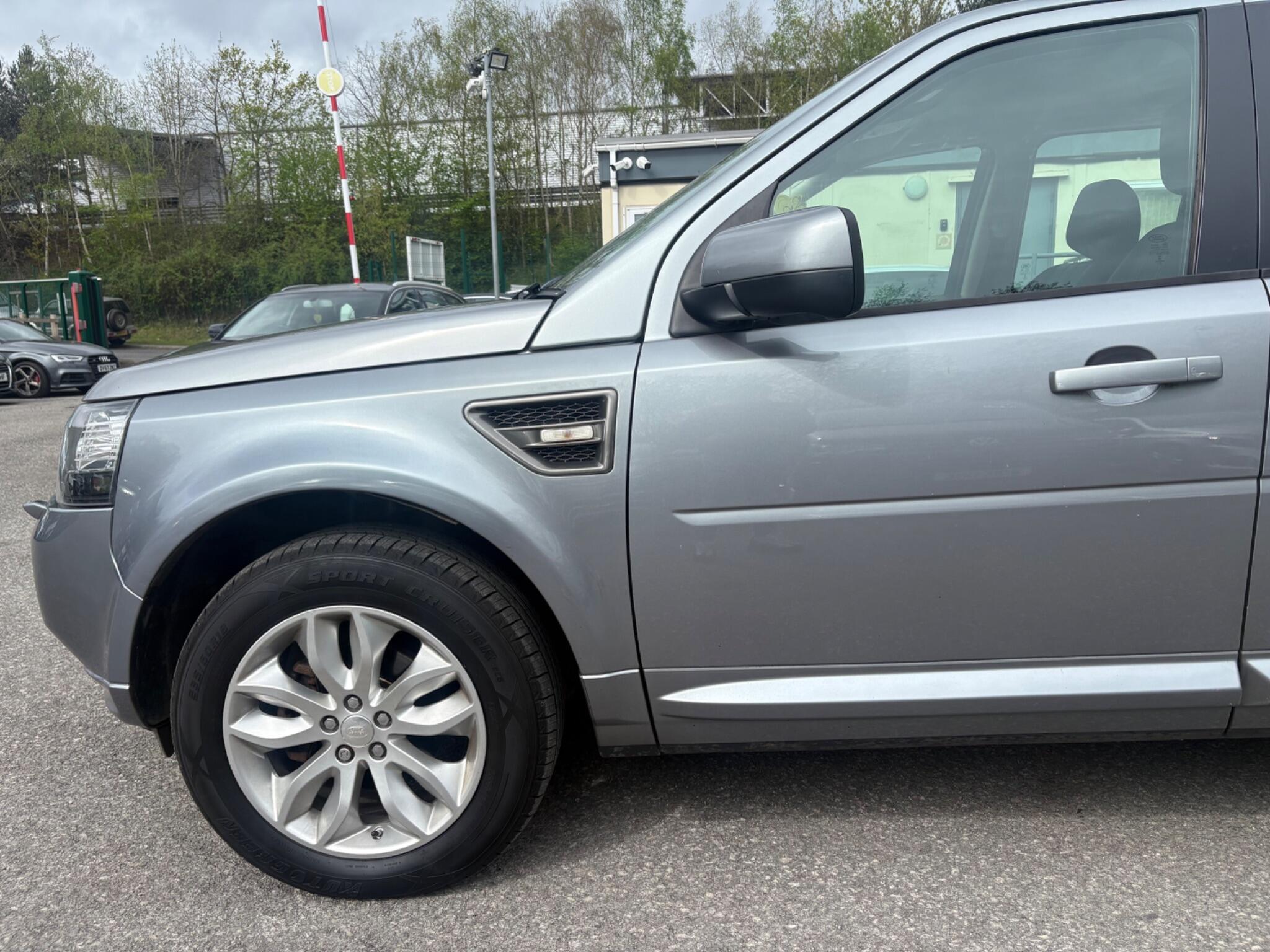 Land Rover Freelander 2 - Image 10