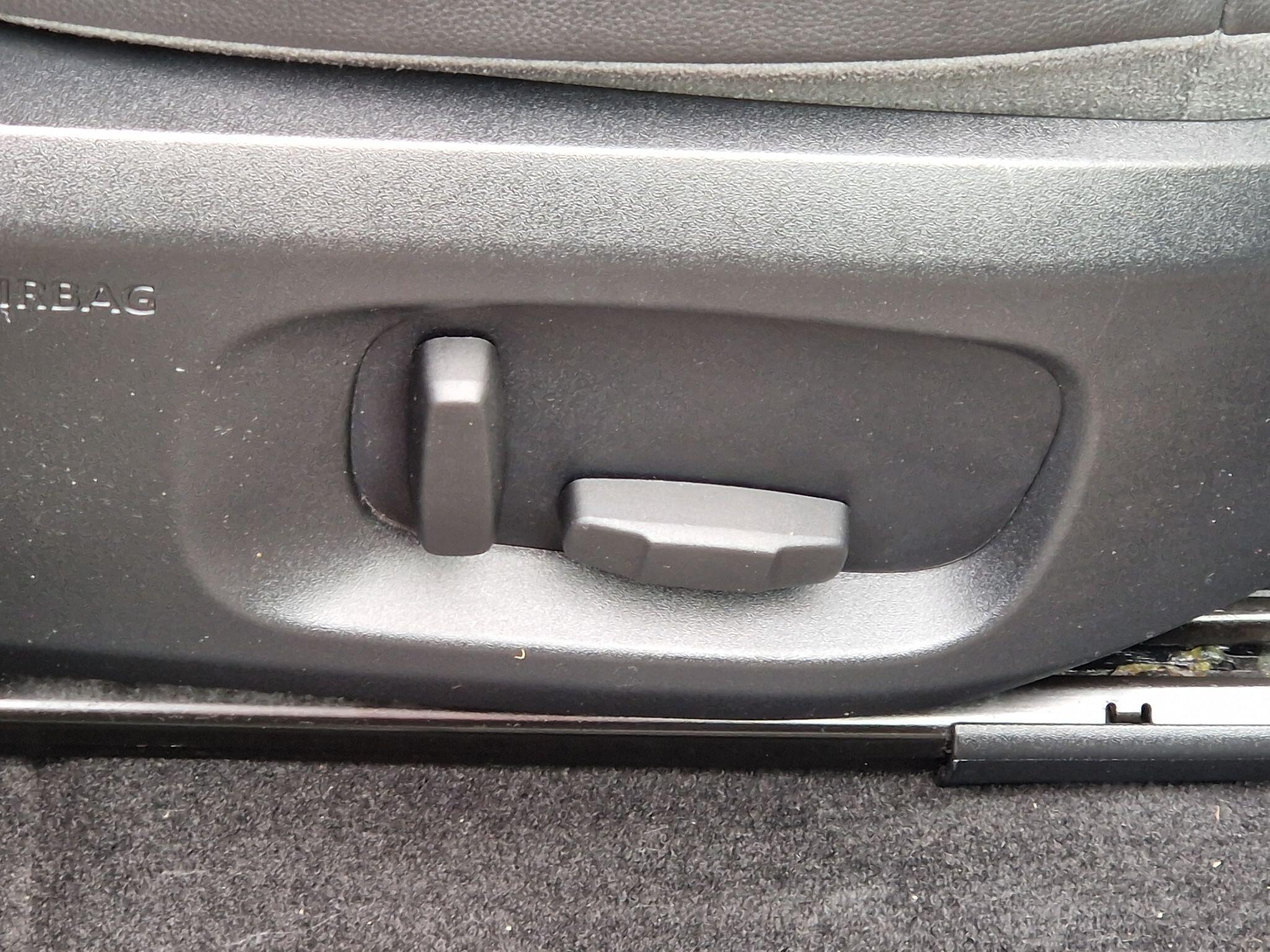 Land Rover Range Rover Evoque - Image 31