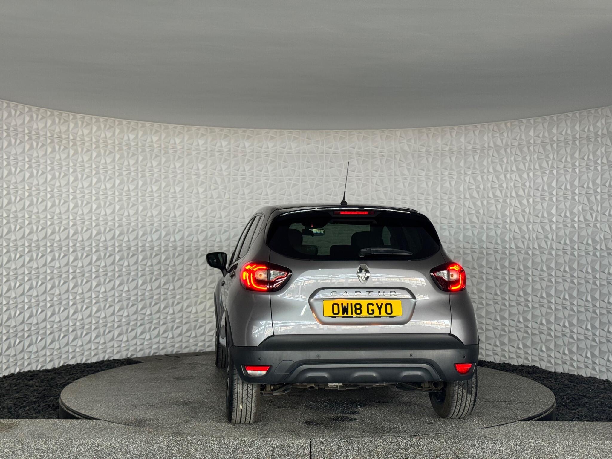 Renault Captur - Image 13