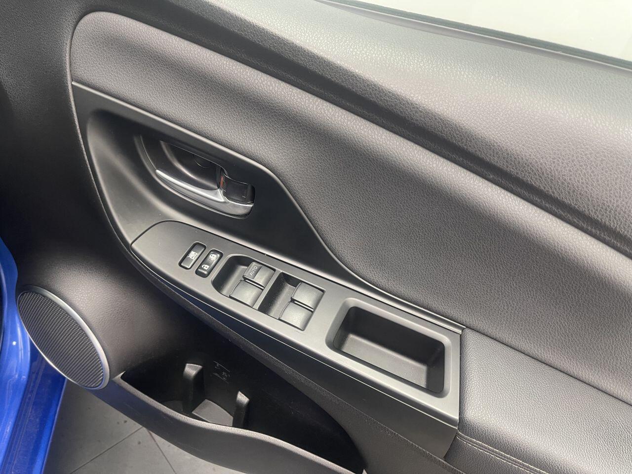 Toyota Yaris - Image 18
