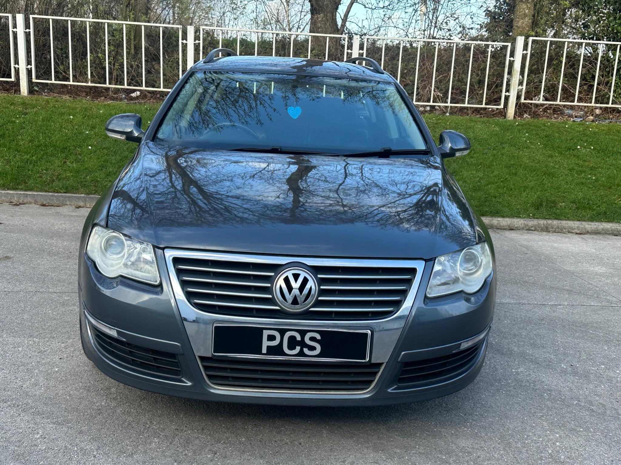 Volkswagen Passat - Image 7