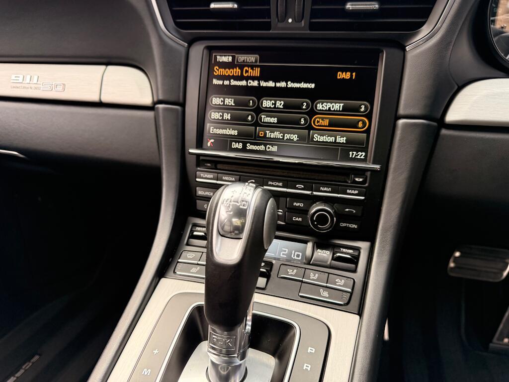 Porsche 911 - Image 63