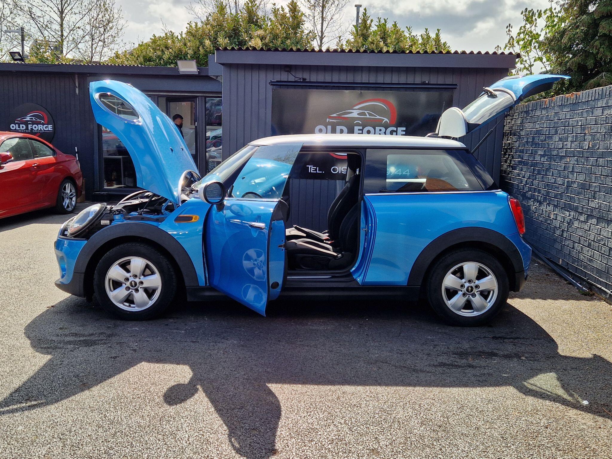 MINI Hatch - Image 15