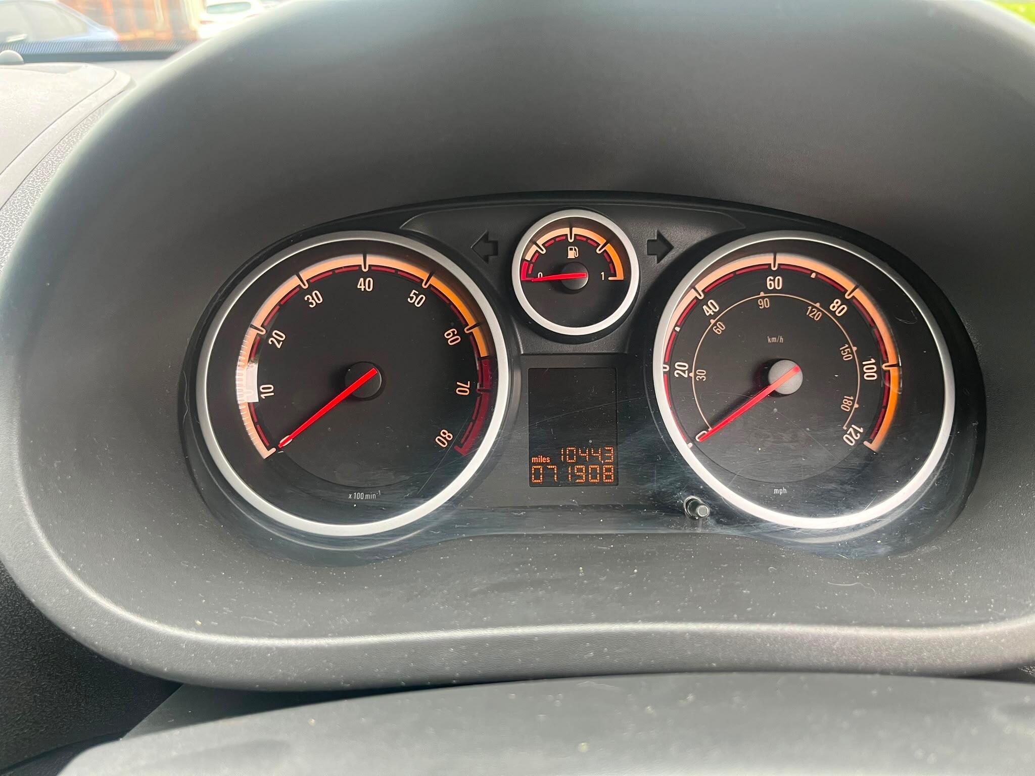 Vauxhall Corsa - Image 18