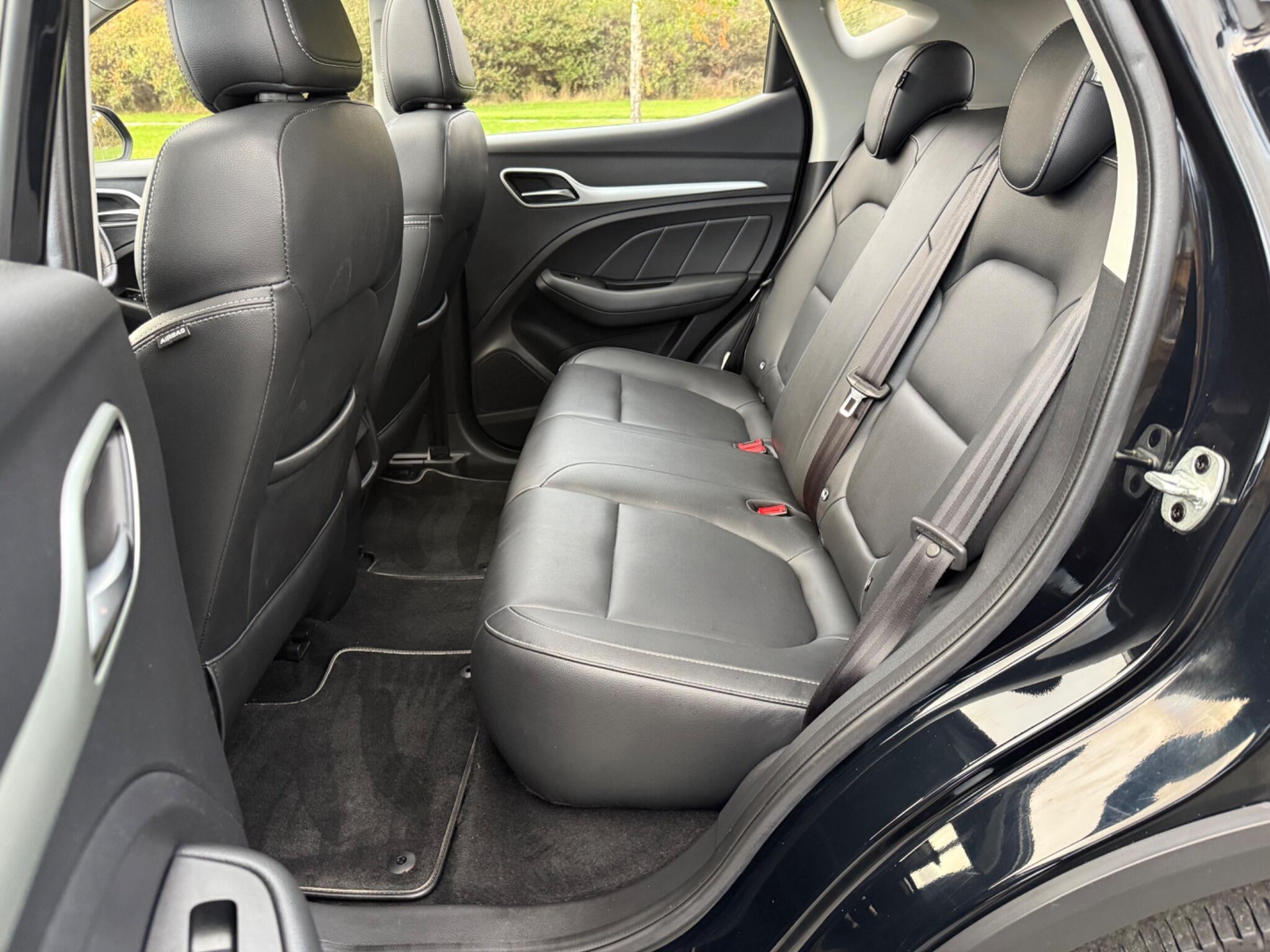 MG MG ZS - Image 14