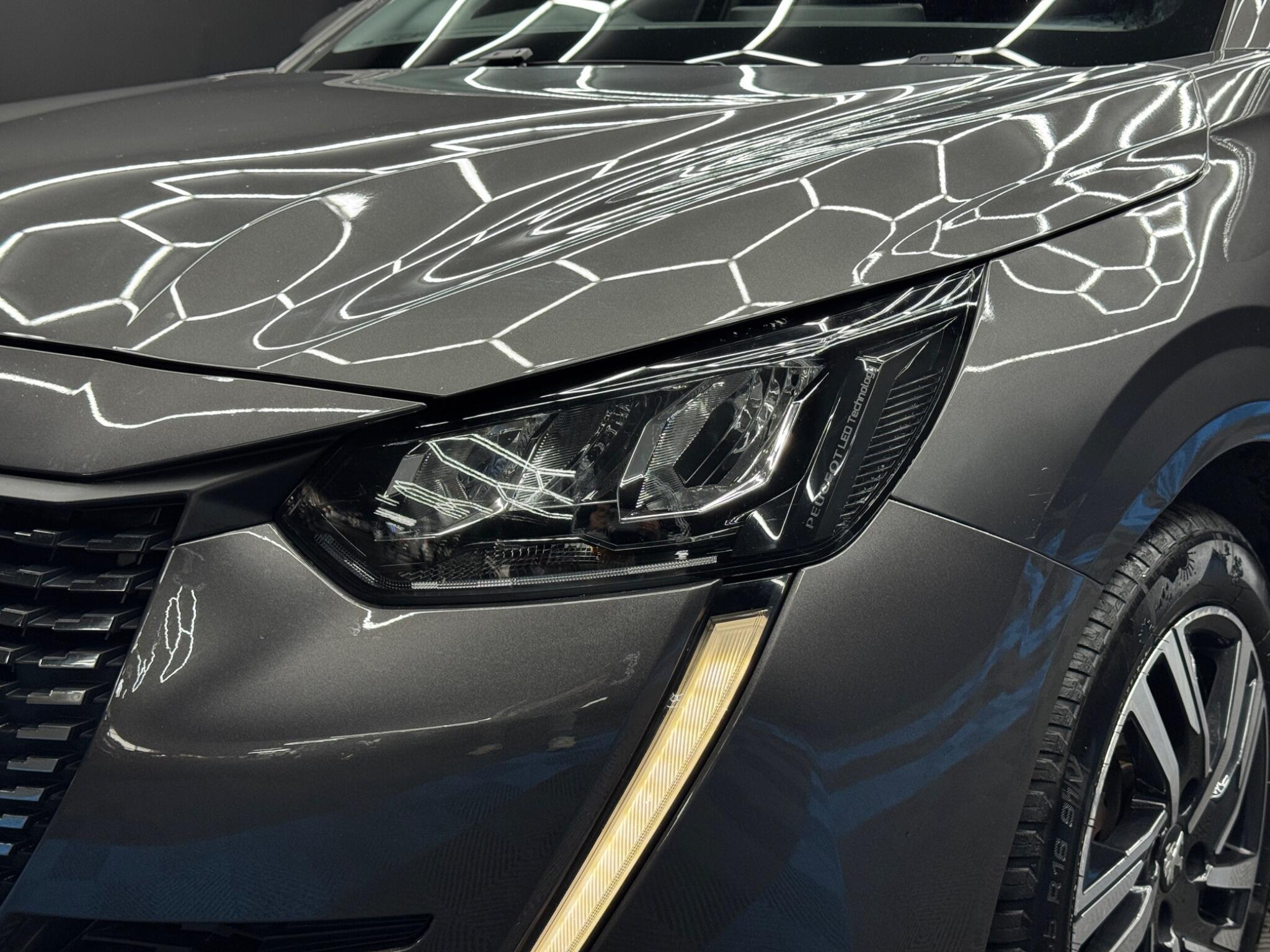 Peugeot 208 - Image 43