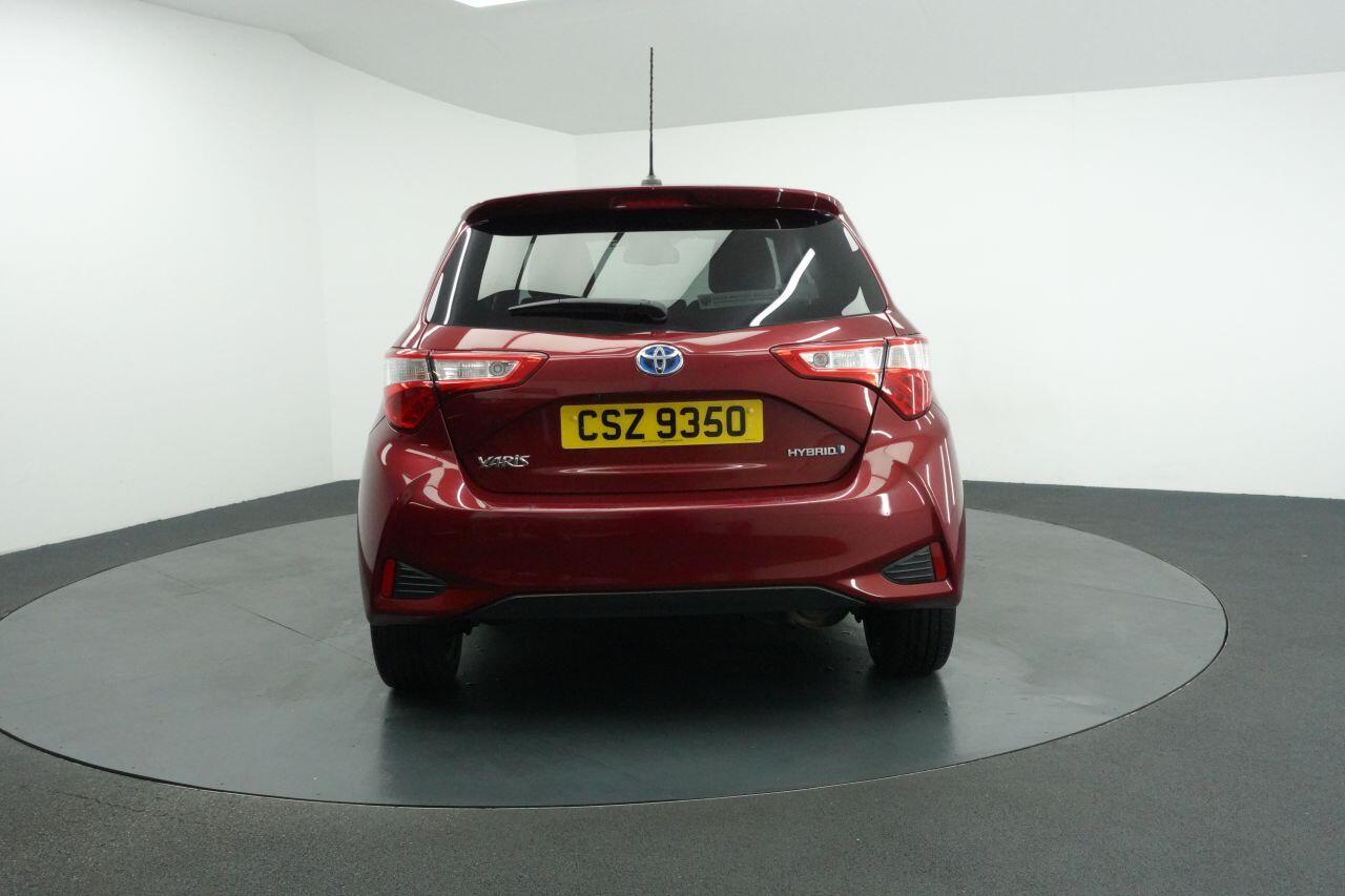 Toyota Yaris - Image 8