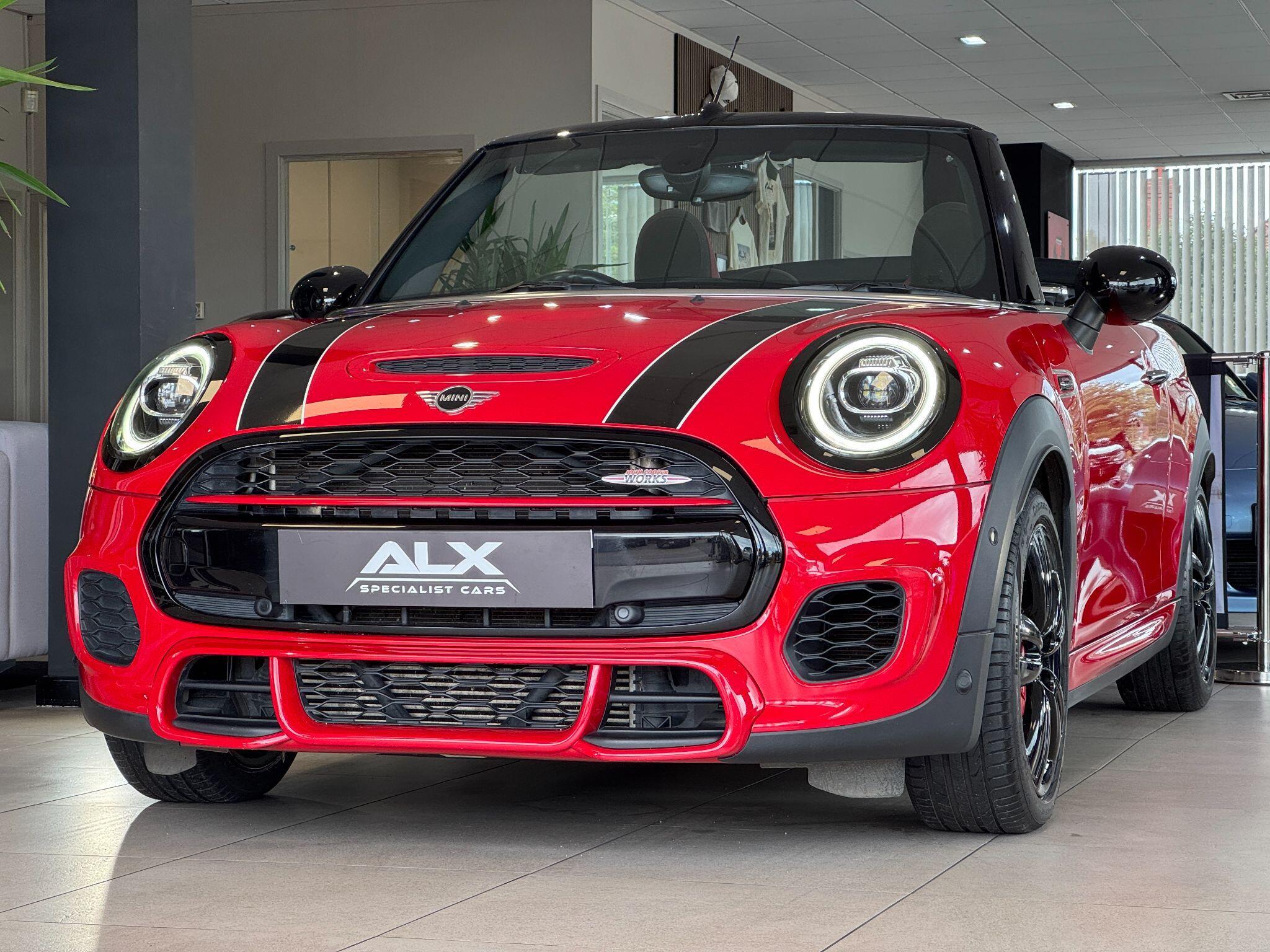 MINI Convertible - Image 14