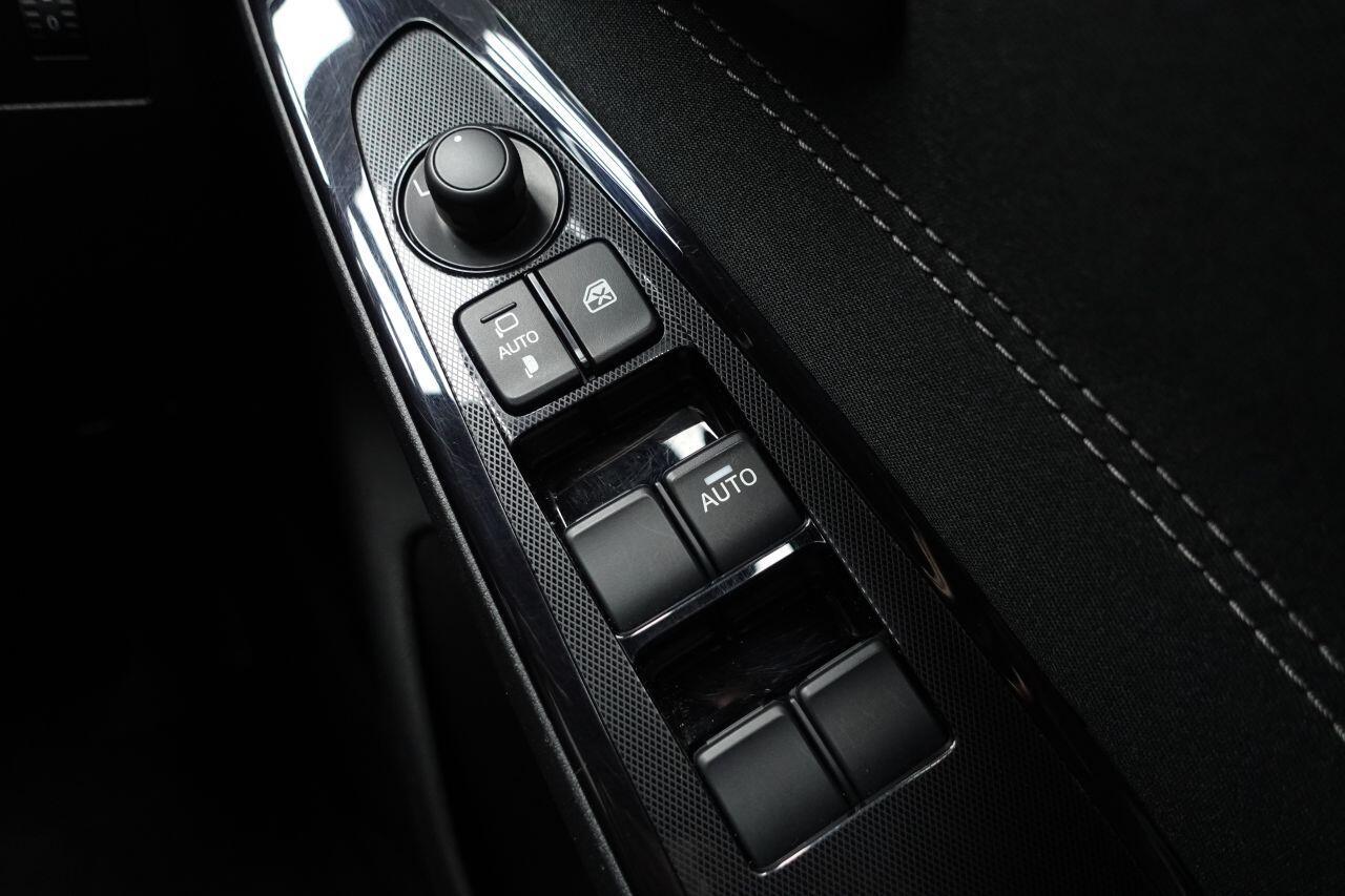 Mazda MAZDA2 - Image 42