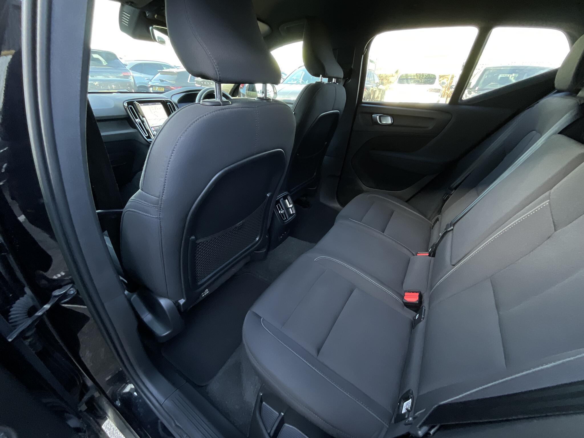 Volvo XC40 - Image 13