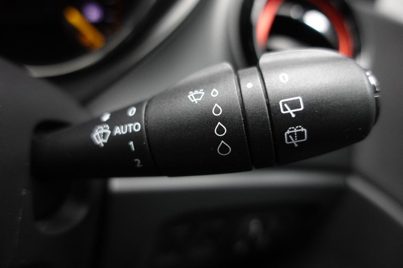 Renault Captur - Image 31