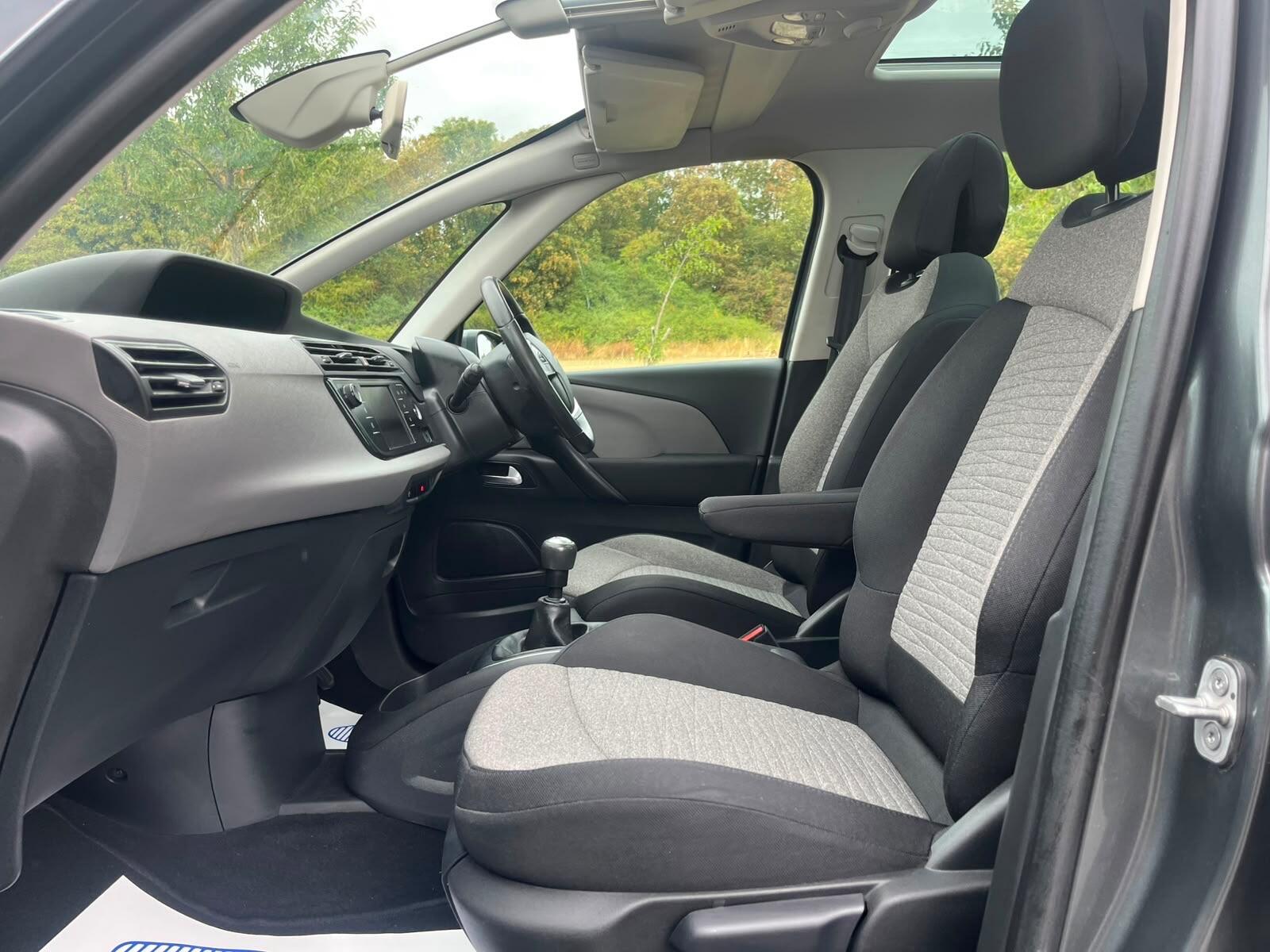 Citroen C4 Picasso - Image 7