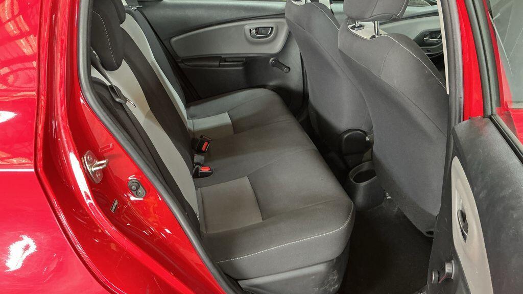 Toyota Yaris - Image 6