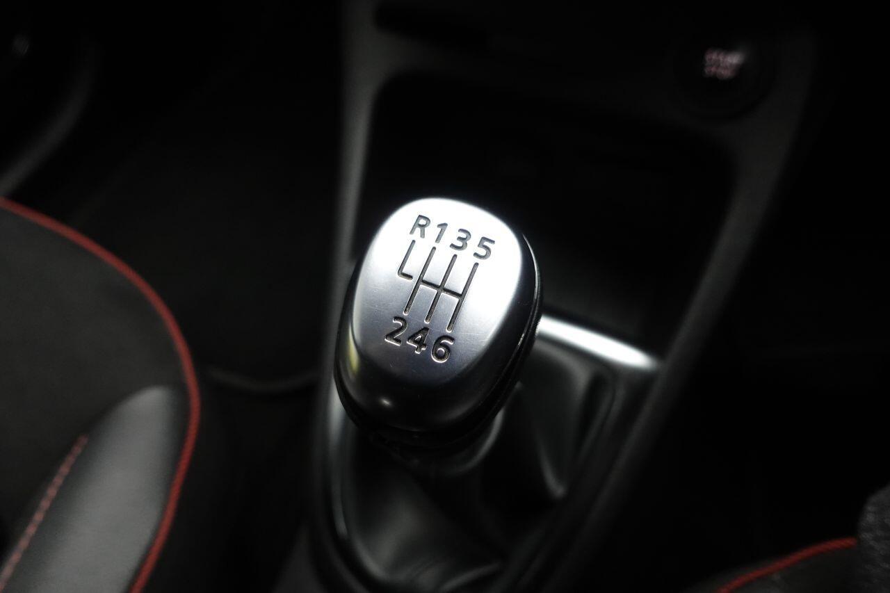 Renault Captur - Image 27