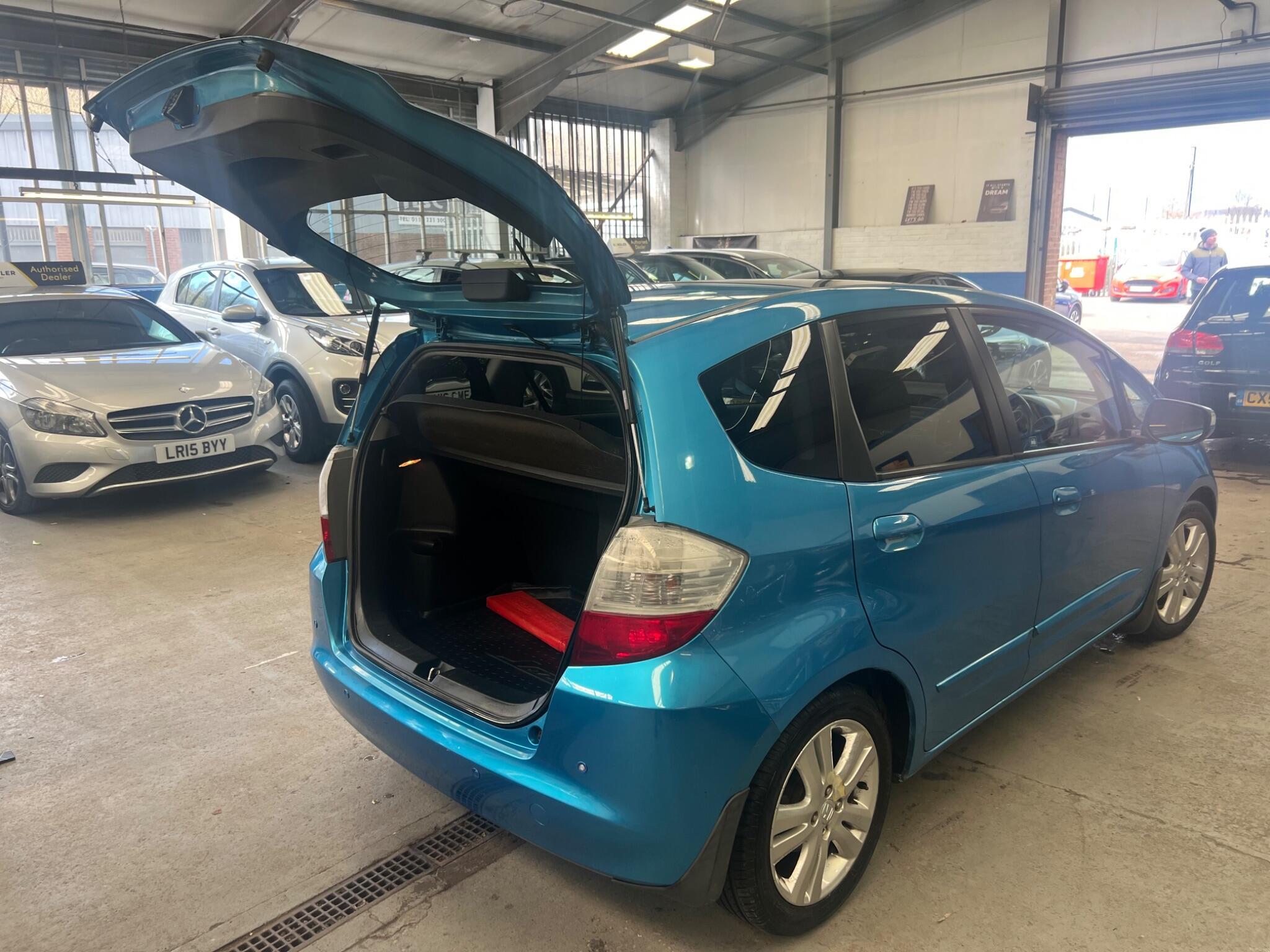 Honda Jazz - Image 16