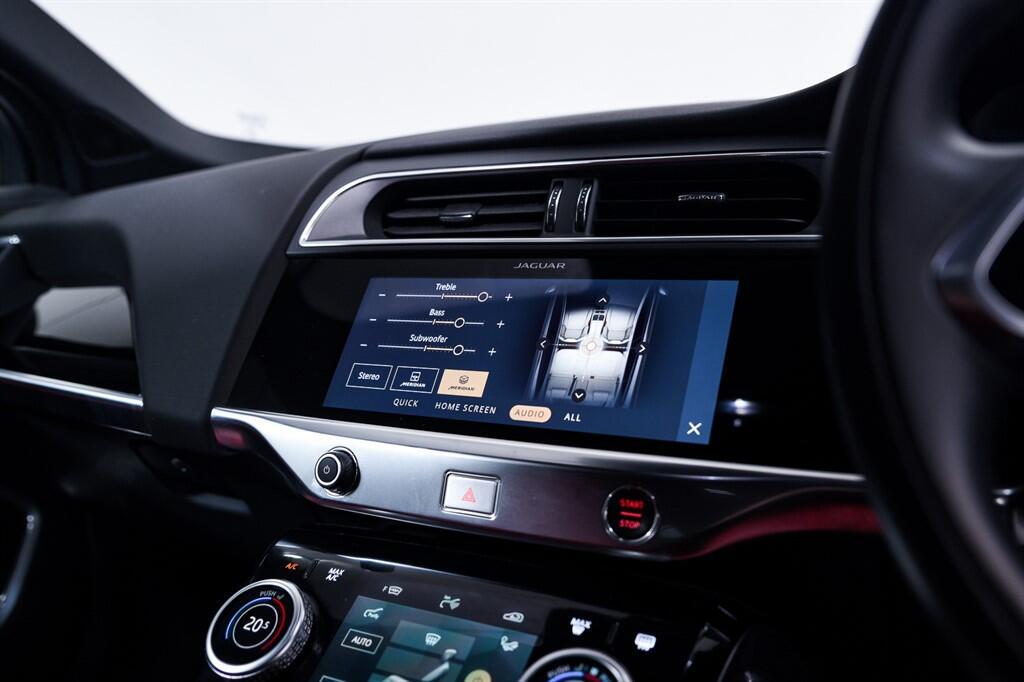 Jaguar I-Pace - Image 25