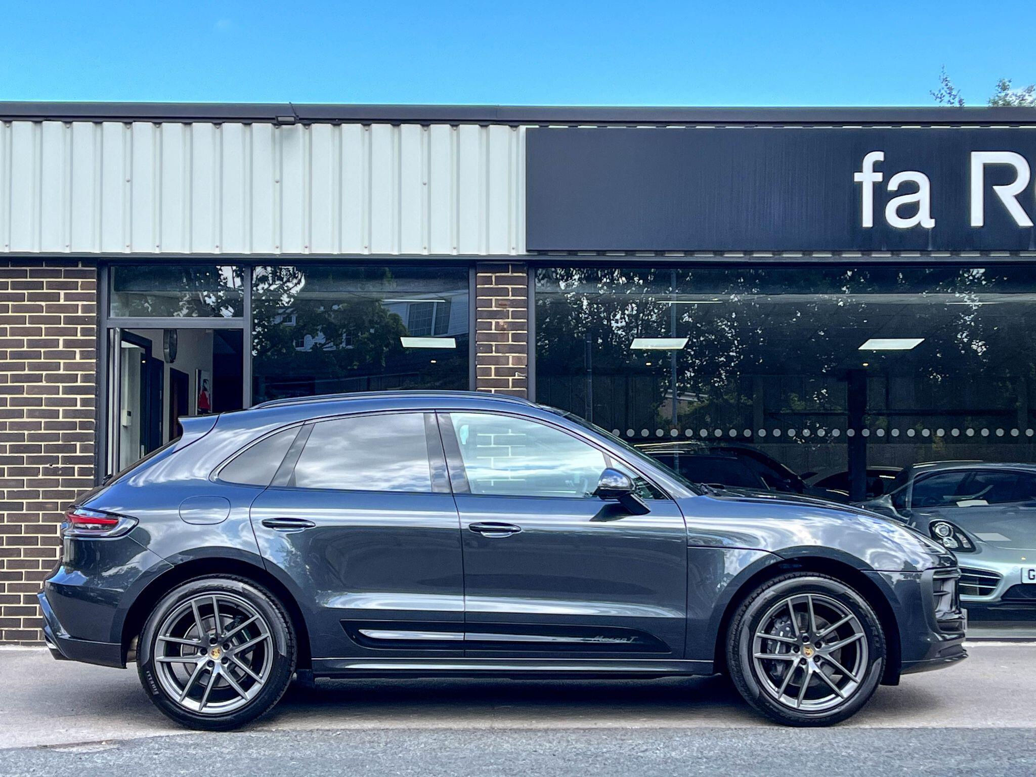 Porsche Macan - Image 19