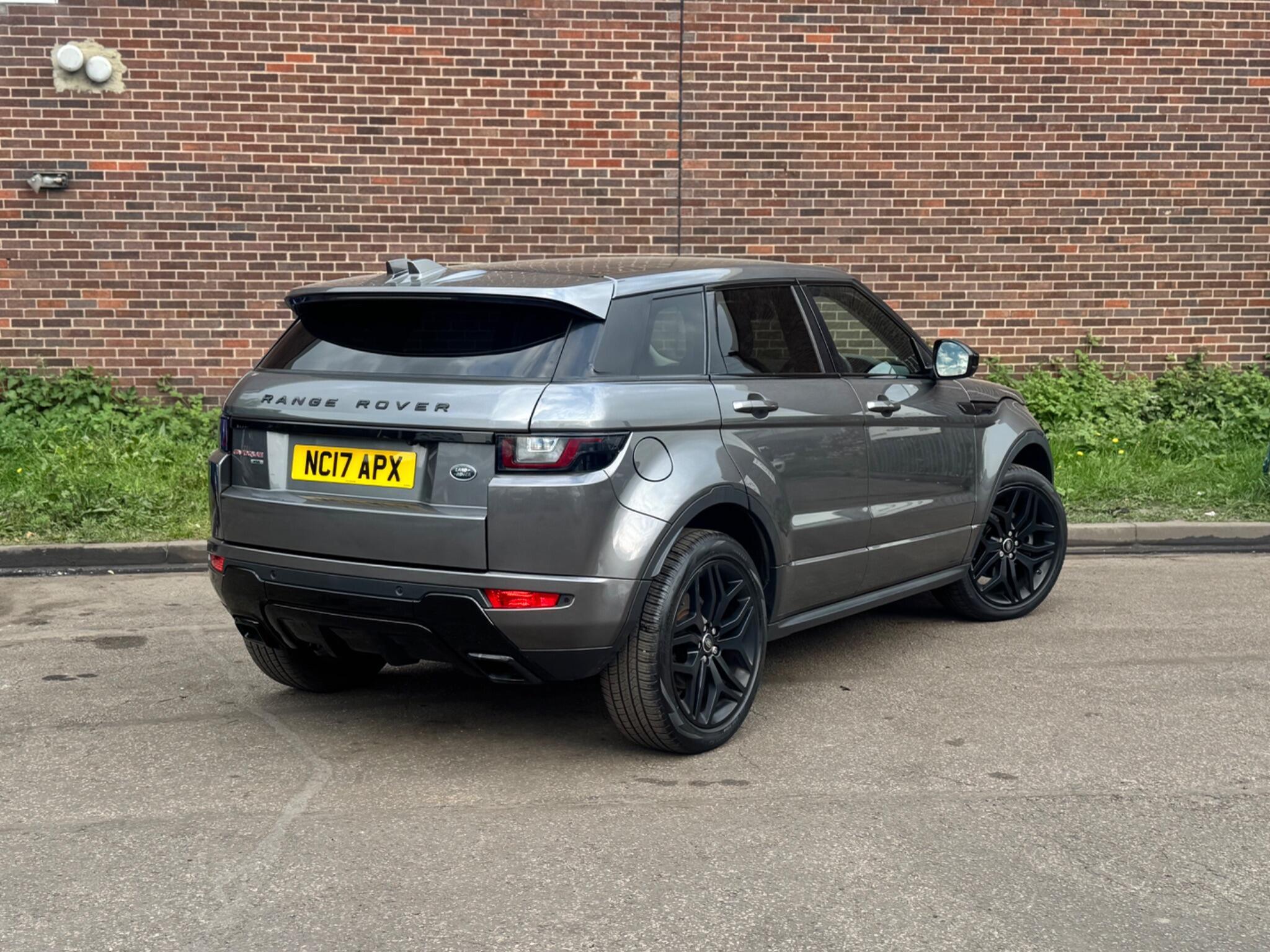 Land Rover Range Rover Evoque - Image 11