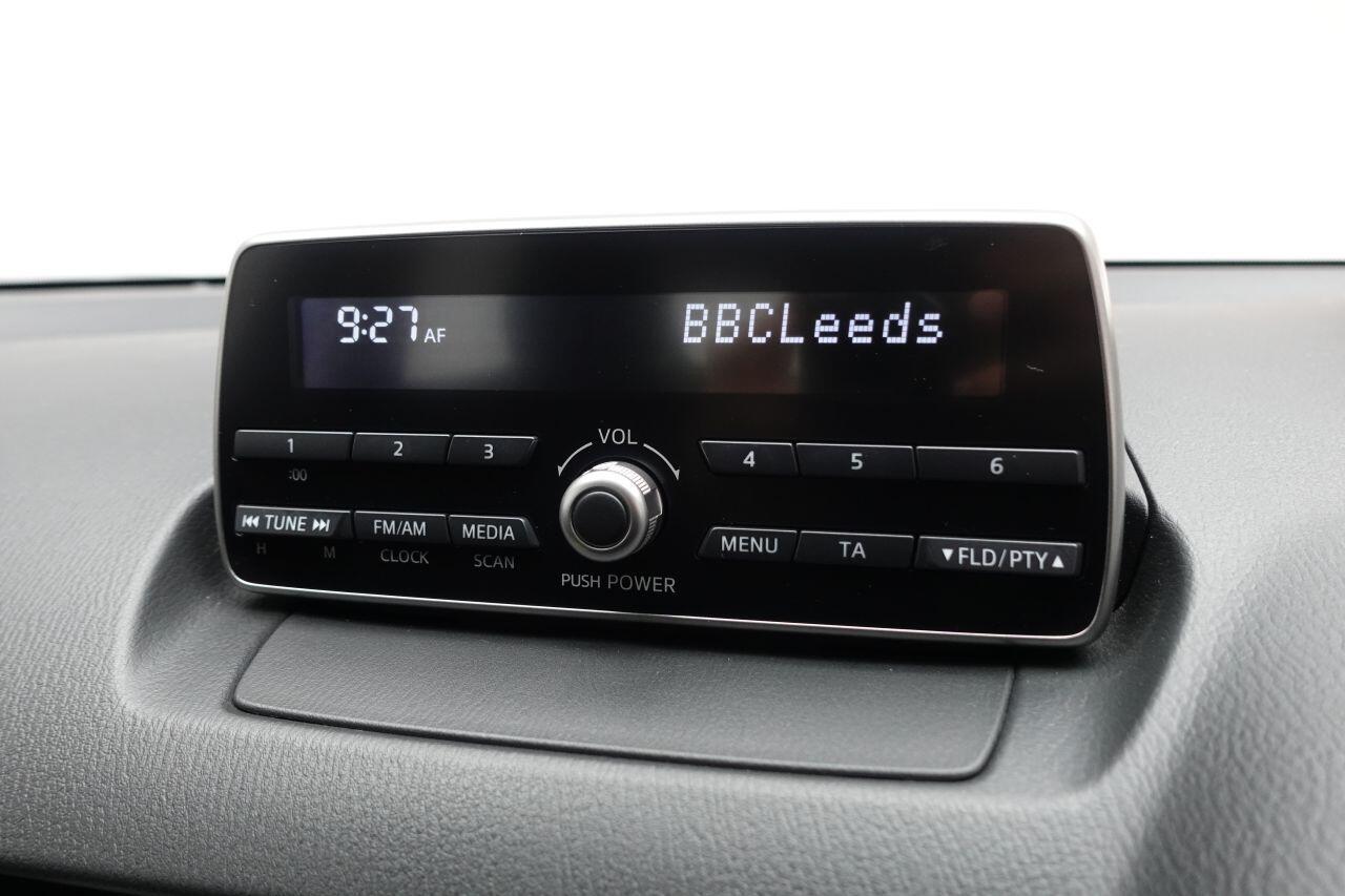 Mazda MAZDA2 - Image 2