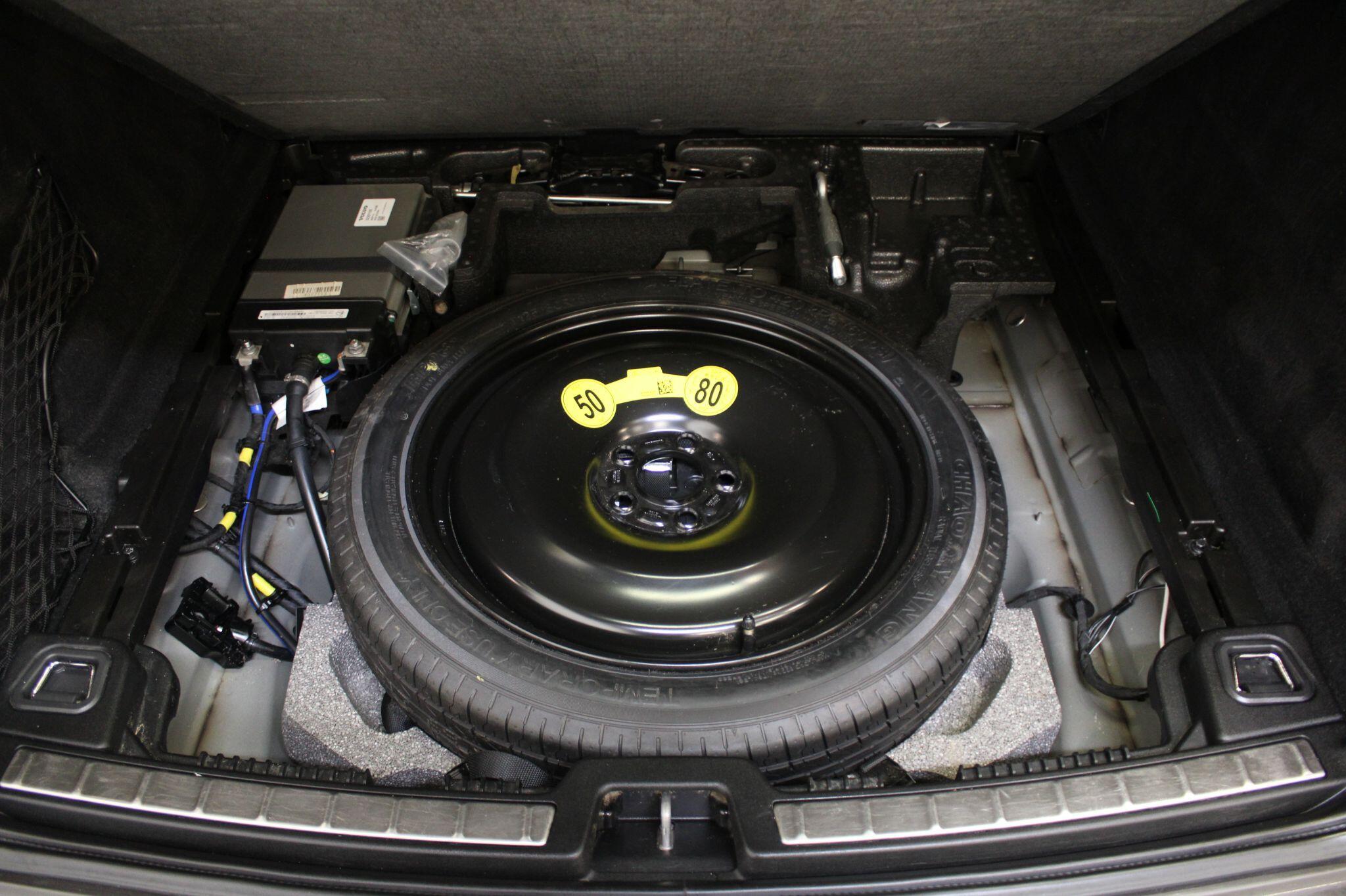 Volvo XC60 - Image 16