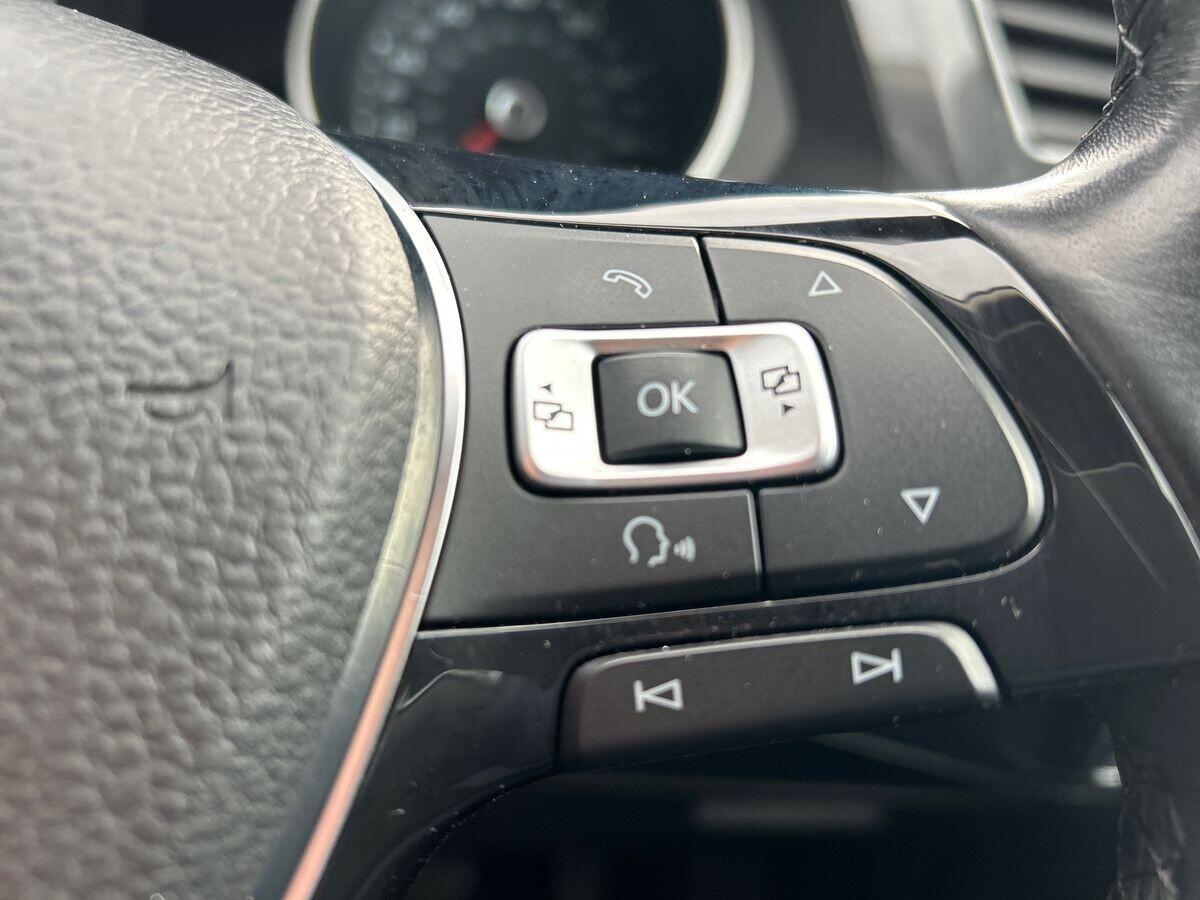 Volkswagen Tiguan - Image 34