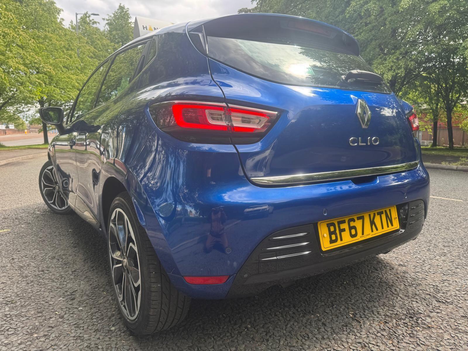 Renault Clio - Image 11